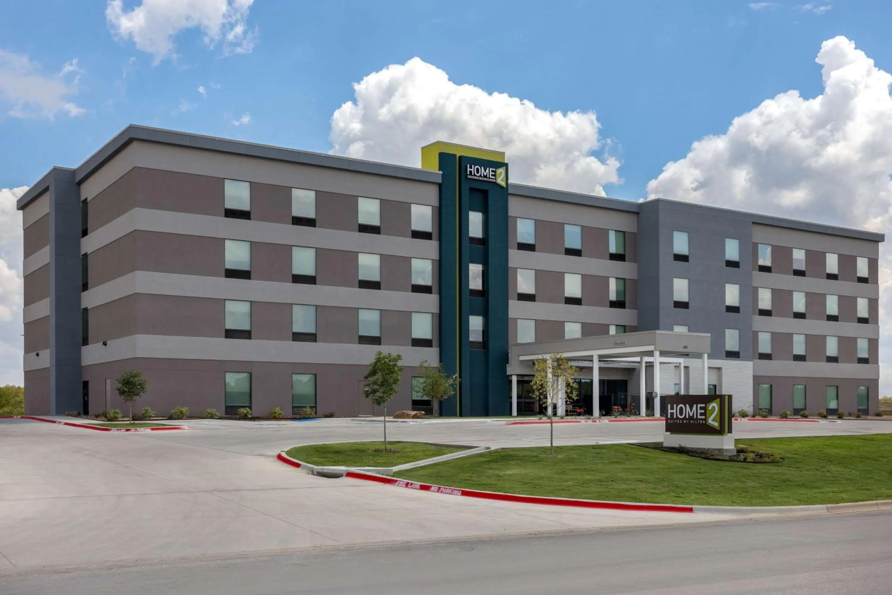 Property building in Home2 Suites By Hilton Brownwood