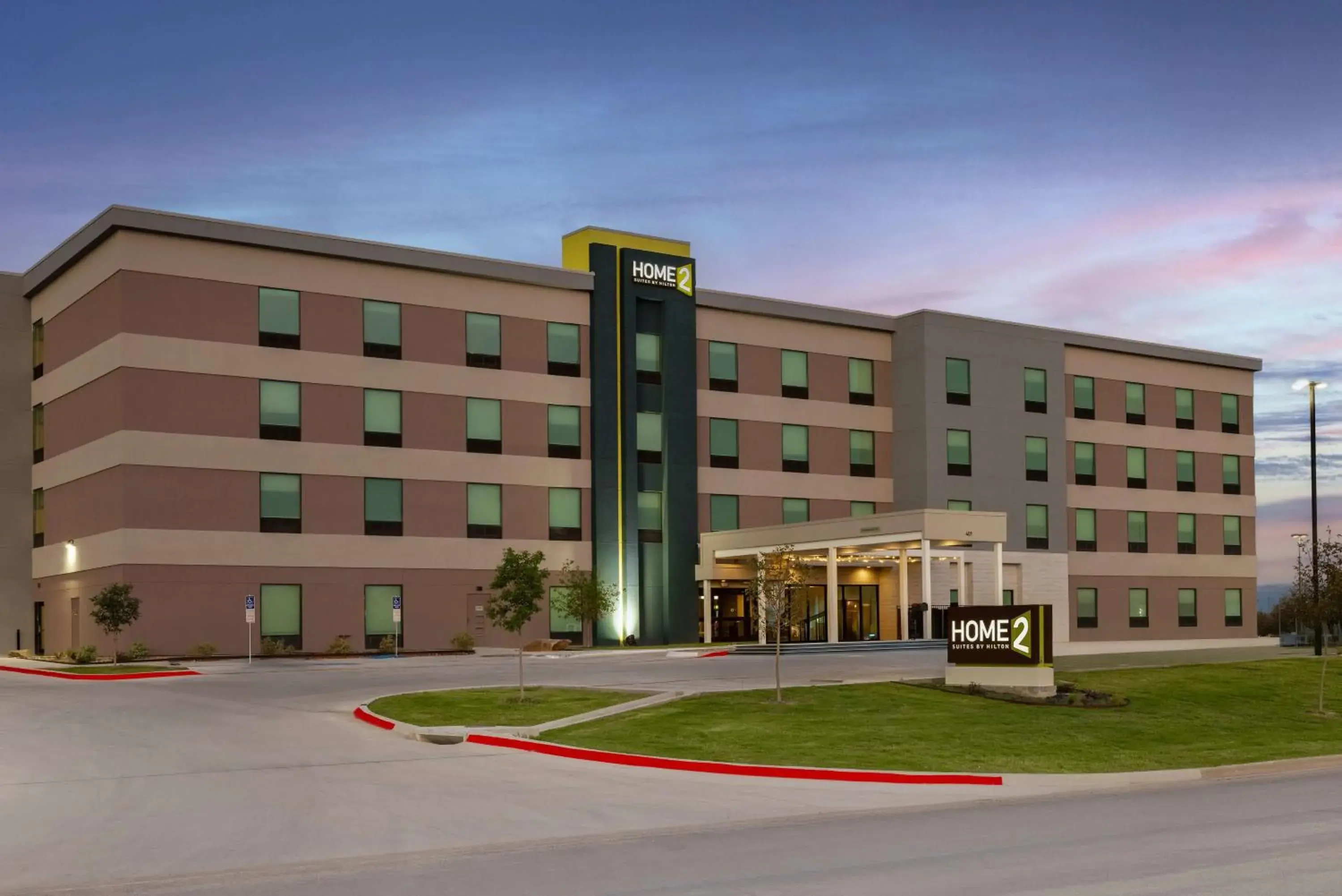 Property building in Home2 Suites By Hilton Brownwood Property building in Home2 Suites By Hilton Brownwood