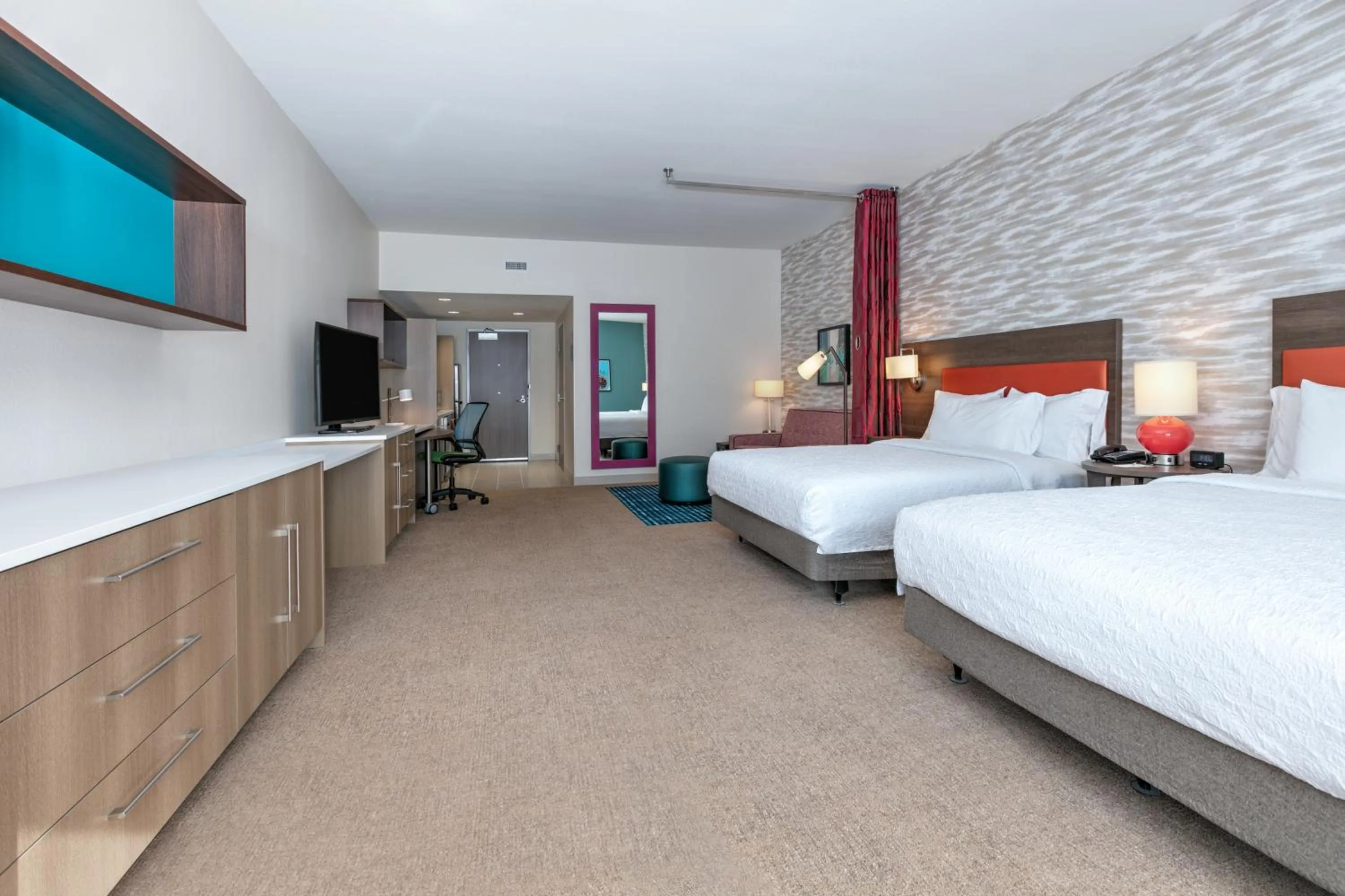 Bed in Home2 Suites By Hilton Tulsa Airport