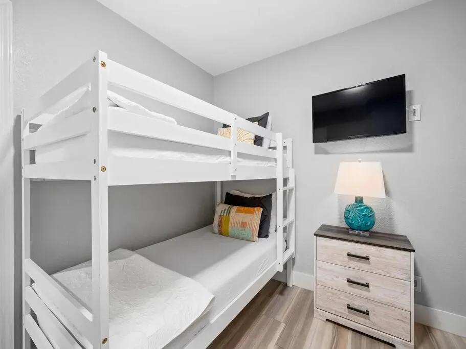 bunk bed, Bed in Casa Rockport - Waterfront + Pet Friendly