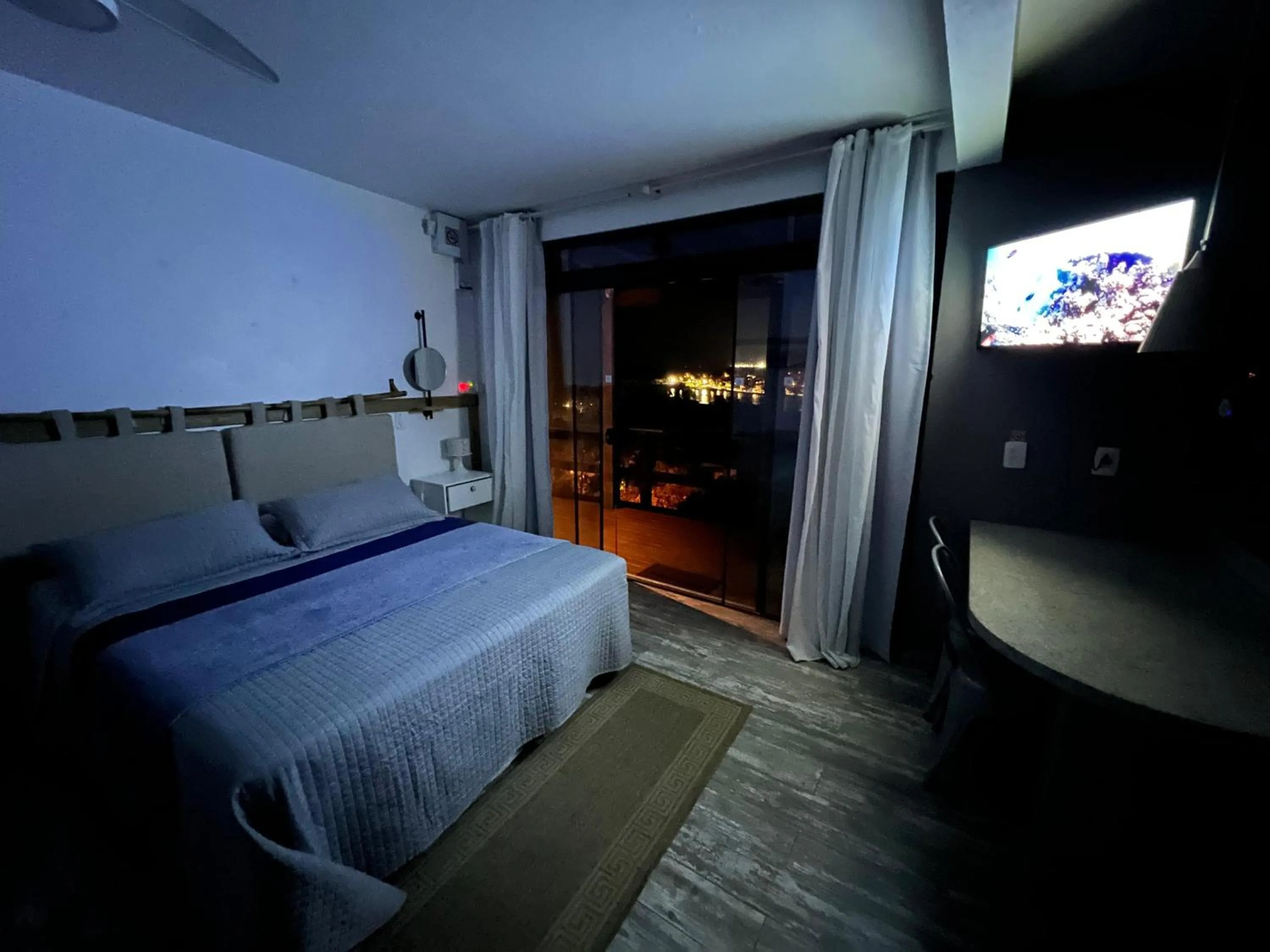 TV and multimedia, Bed in Chalés e Bangalôs Ibiraquera