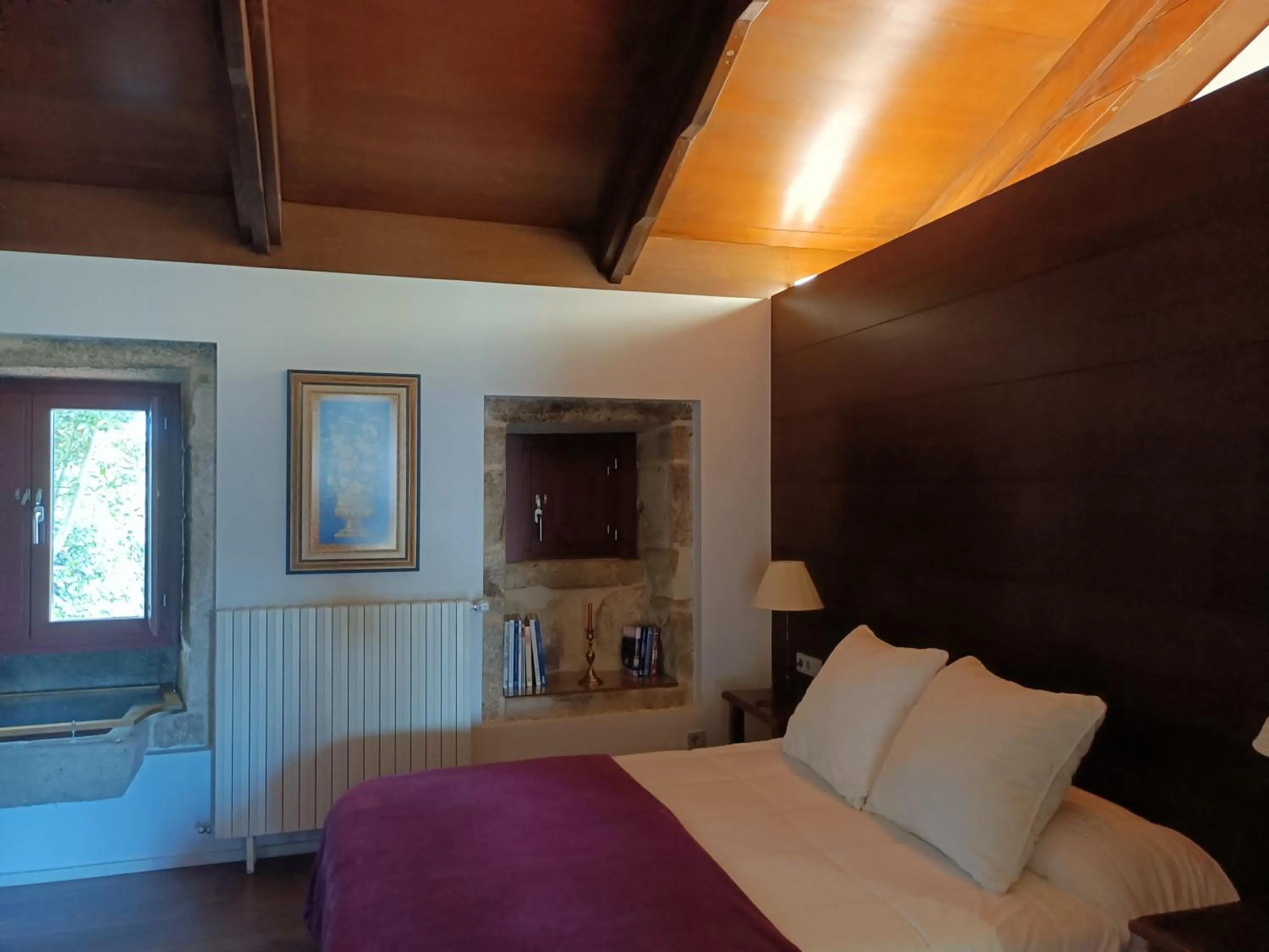 Photo of the whole room, Bed in Casa das Capelas