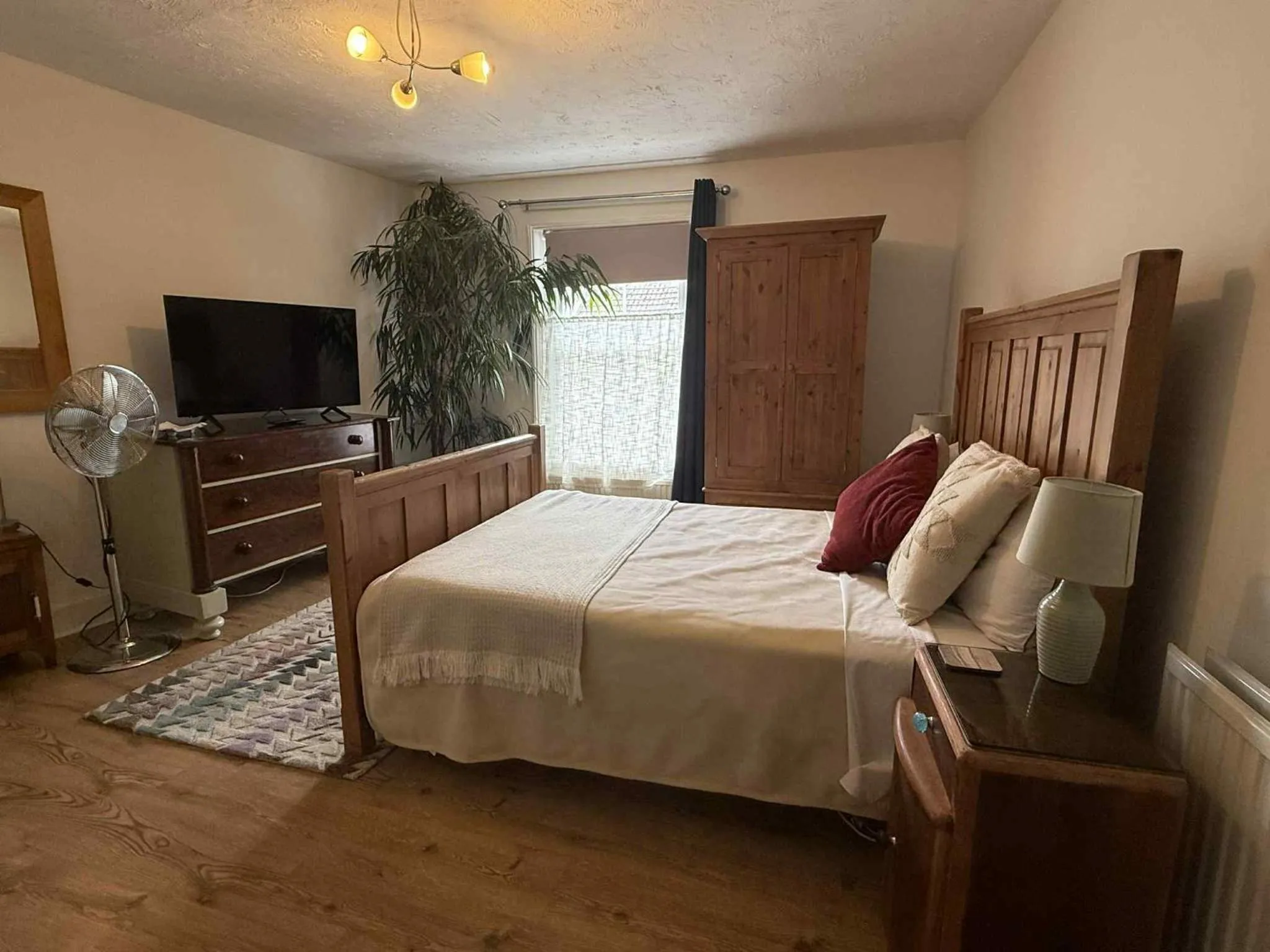 Bedroom, Bed in The Mansion House Hotel