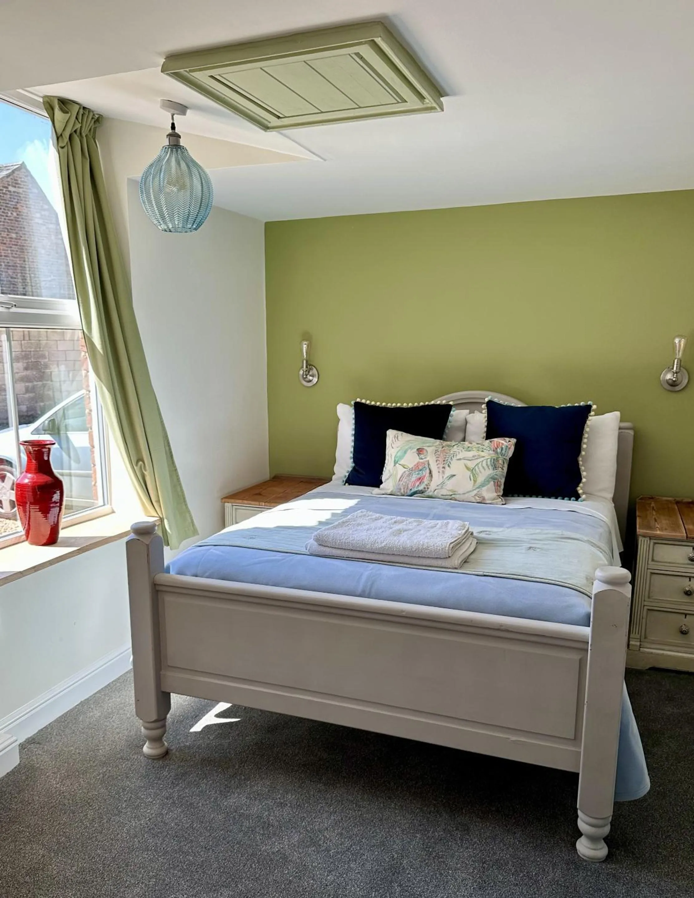 Bedroom, Bed in The Mansion House Hotel