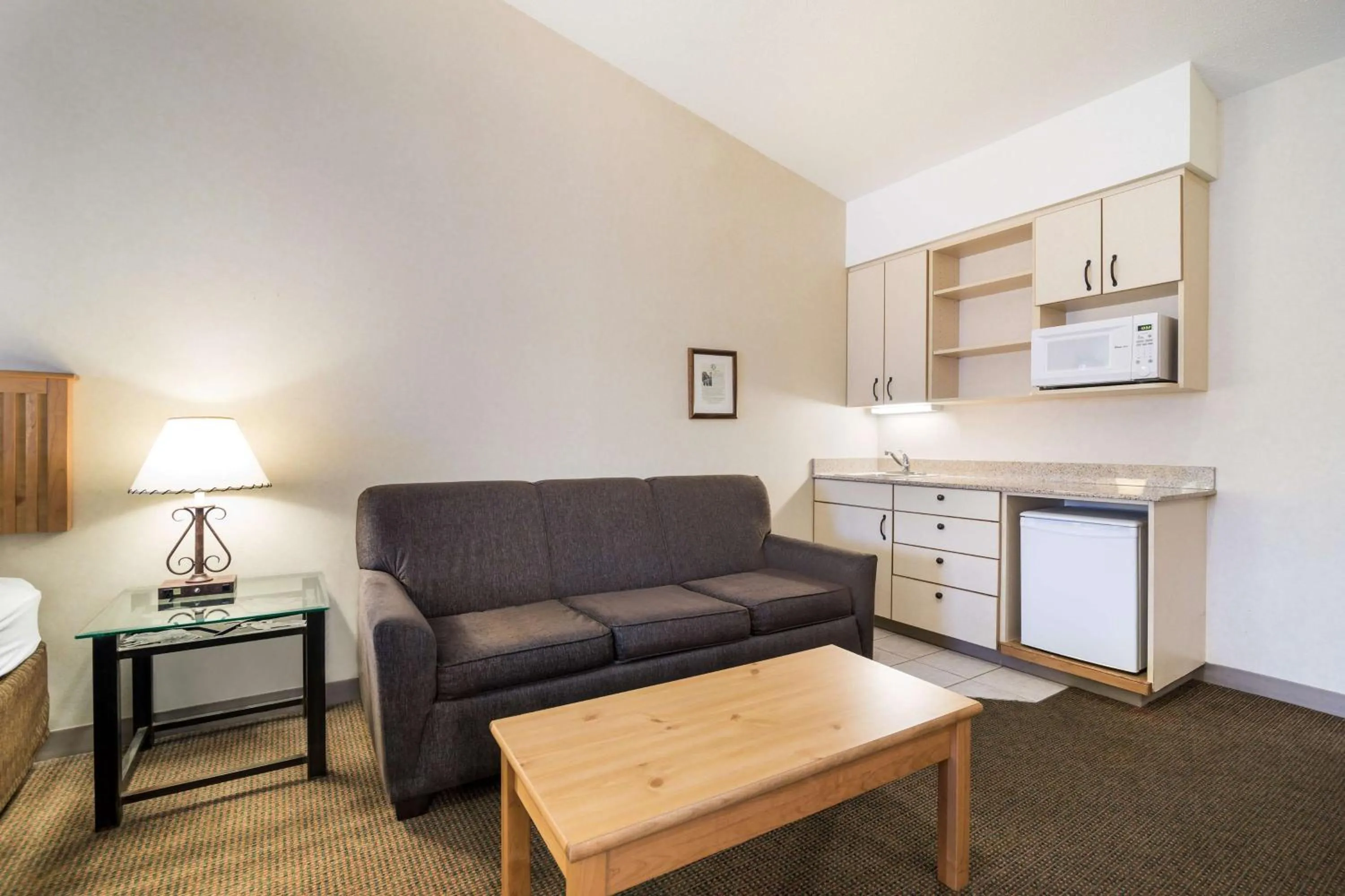 Bedroom in Best Western Golden Spike Inn & Suites