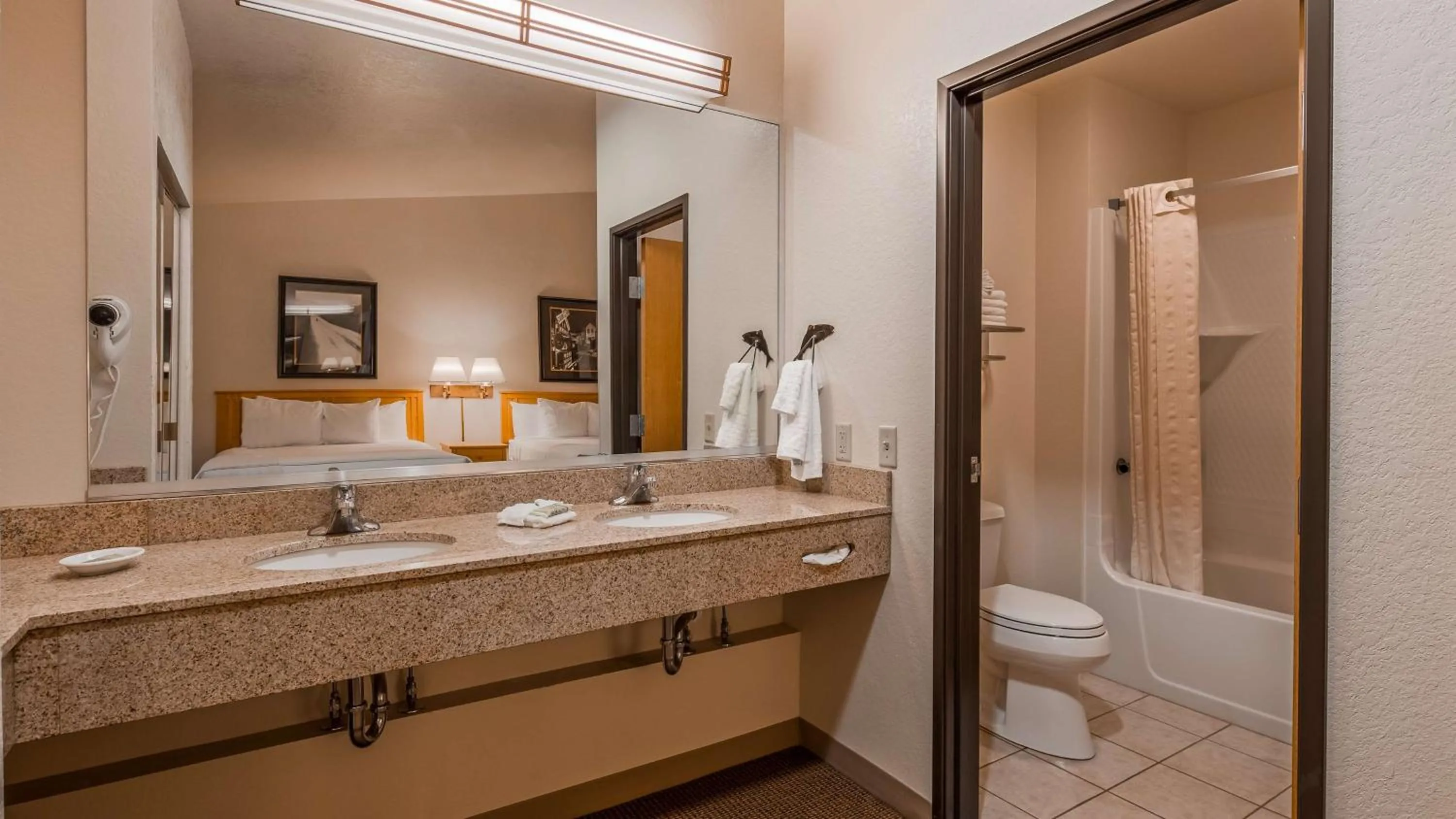 Bathroom in Best Western Golden Spike Inn & Suites
