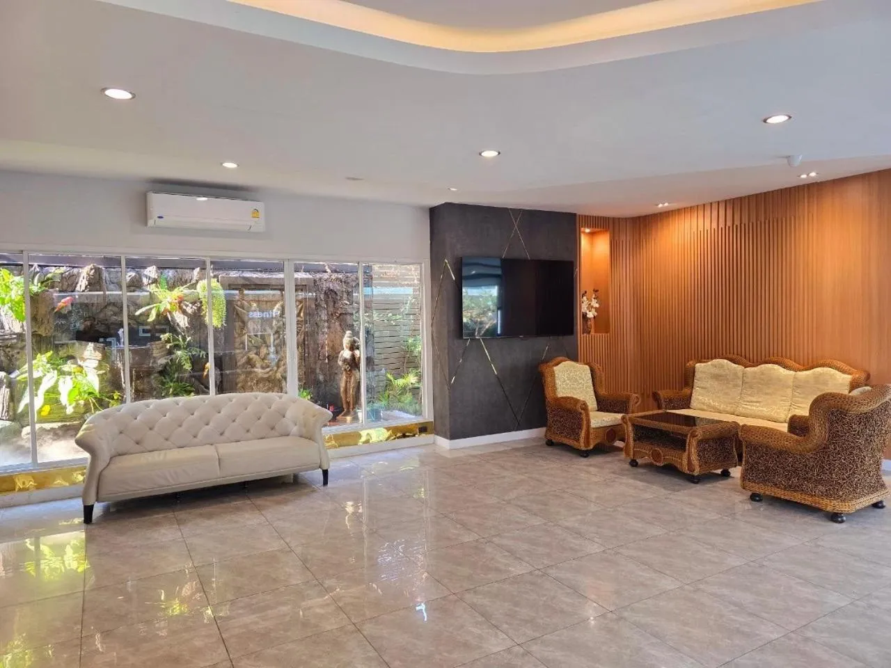 Lobby or reception in LHC HOTEL AND RESORT