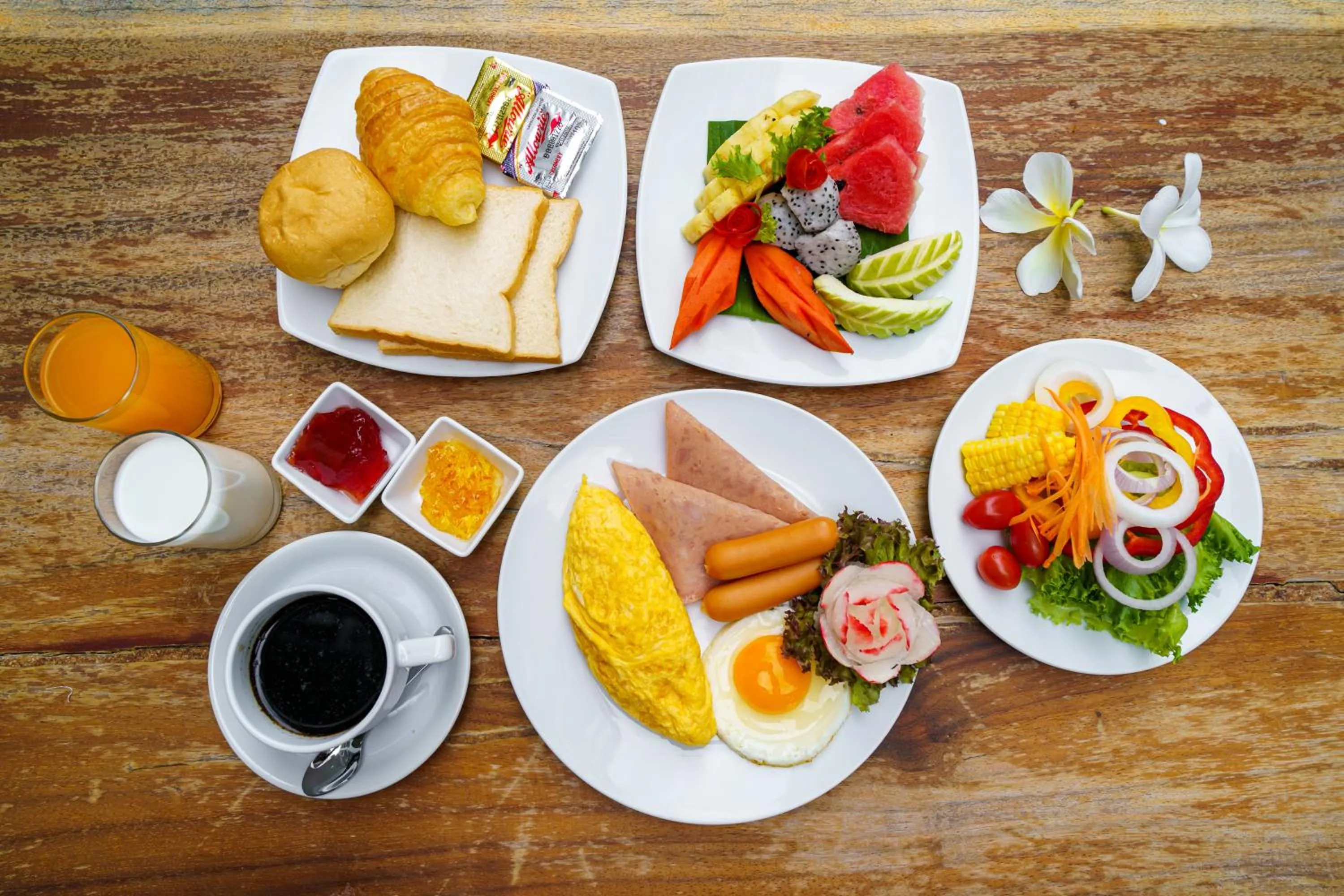 Breakfast in LHC HOTEL AND RESORT