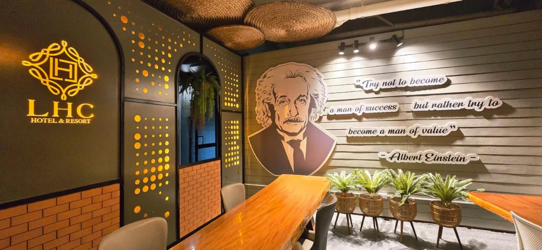 LHC HOTEL AND RESORT