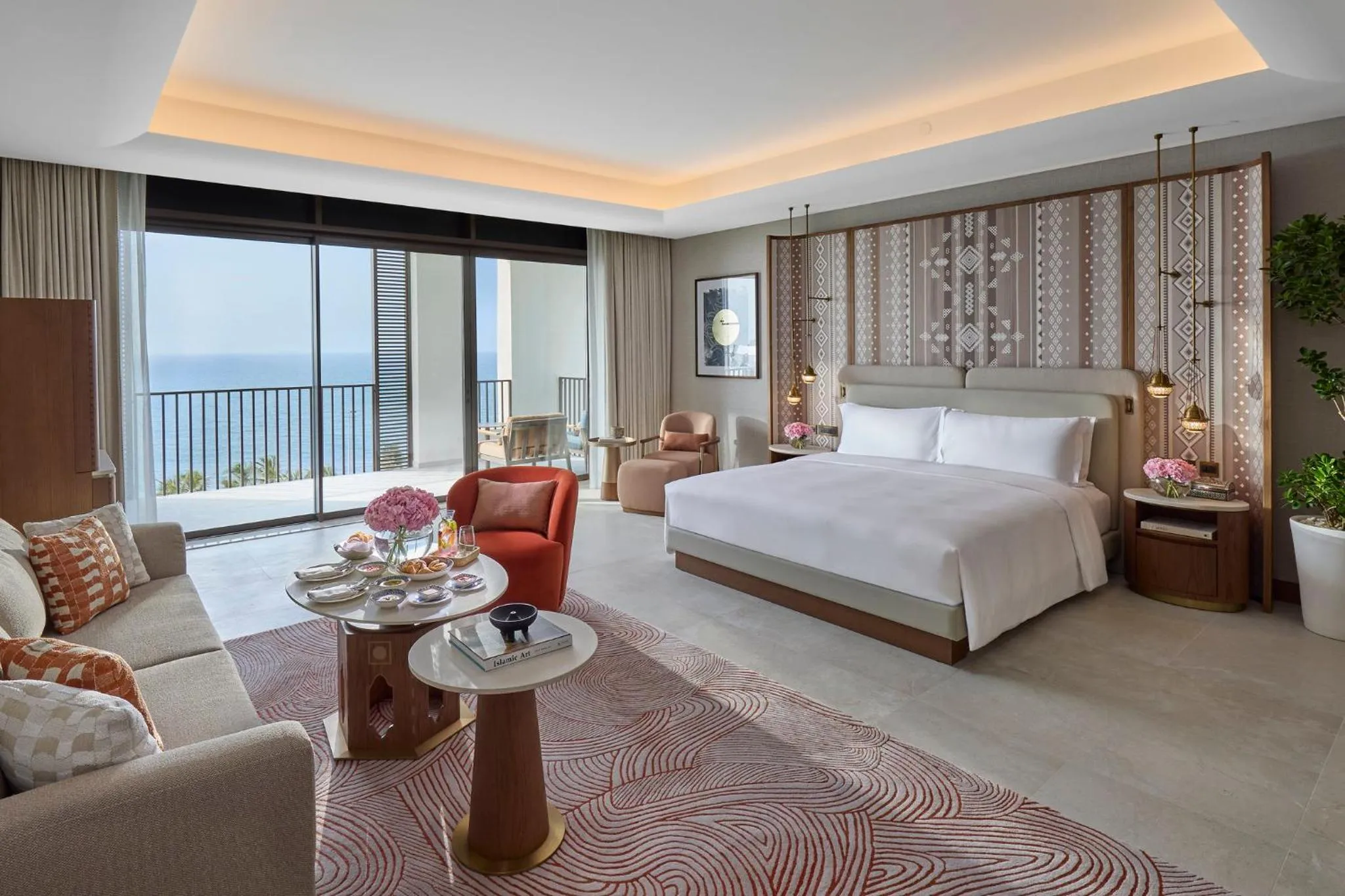 Photo of the whole room, Bed in Mandarin Oriental, Muscat