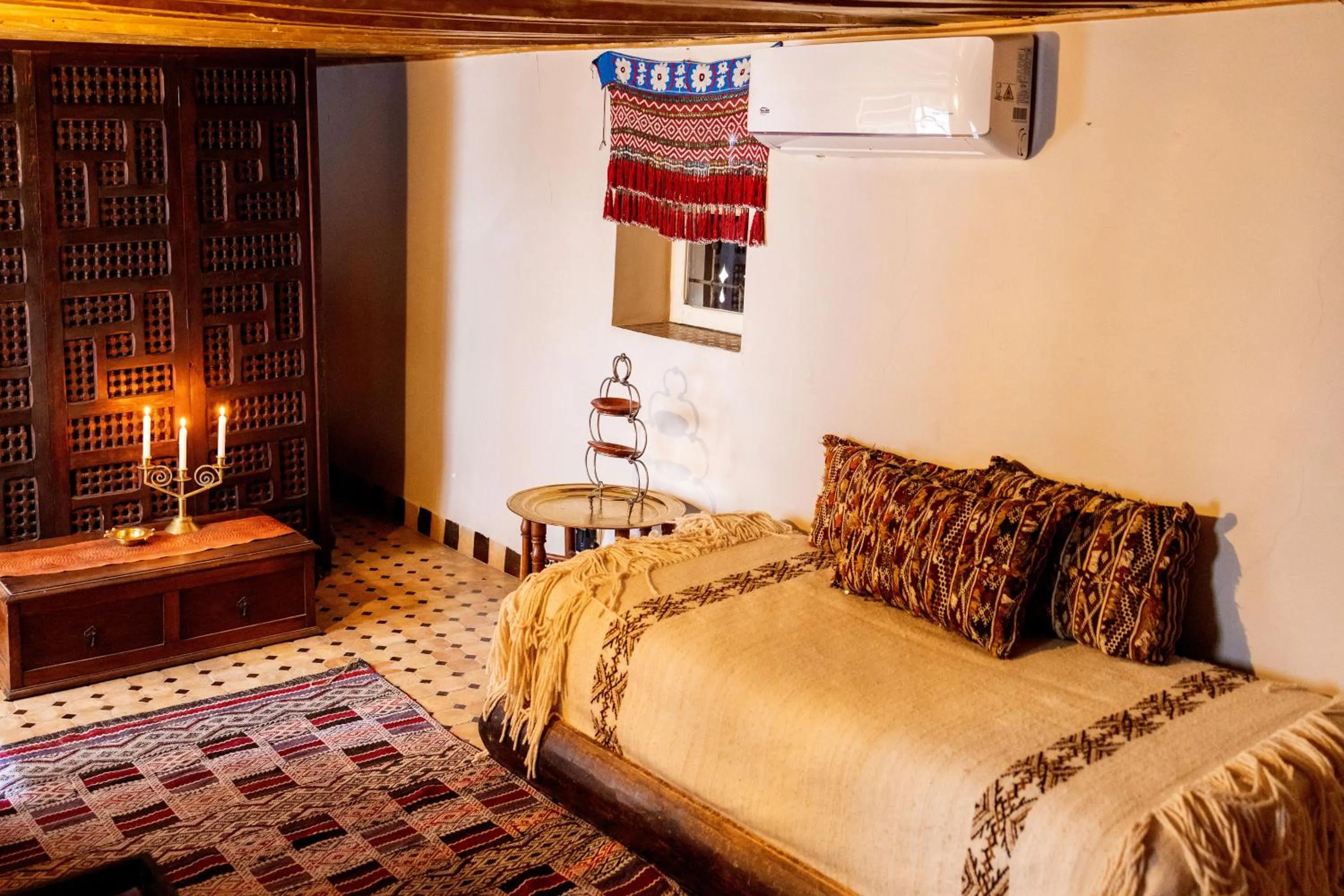 View (from property/room), Bed in Riad 9 Fez