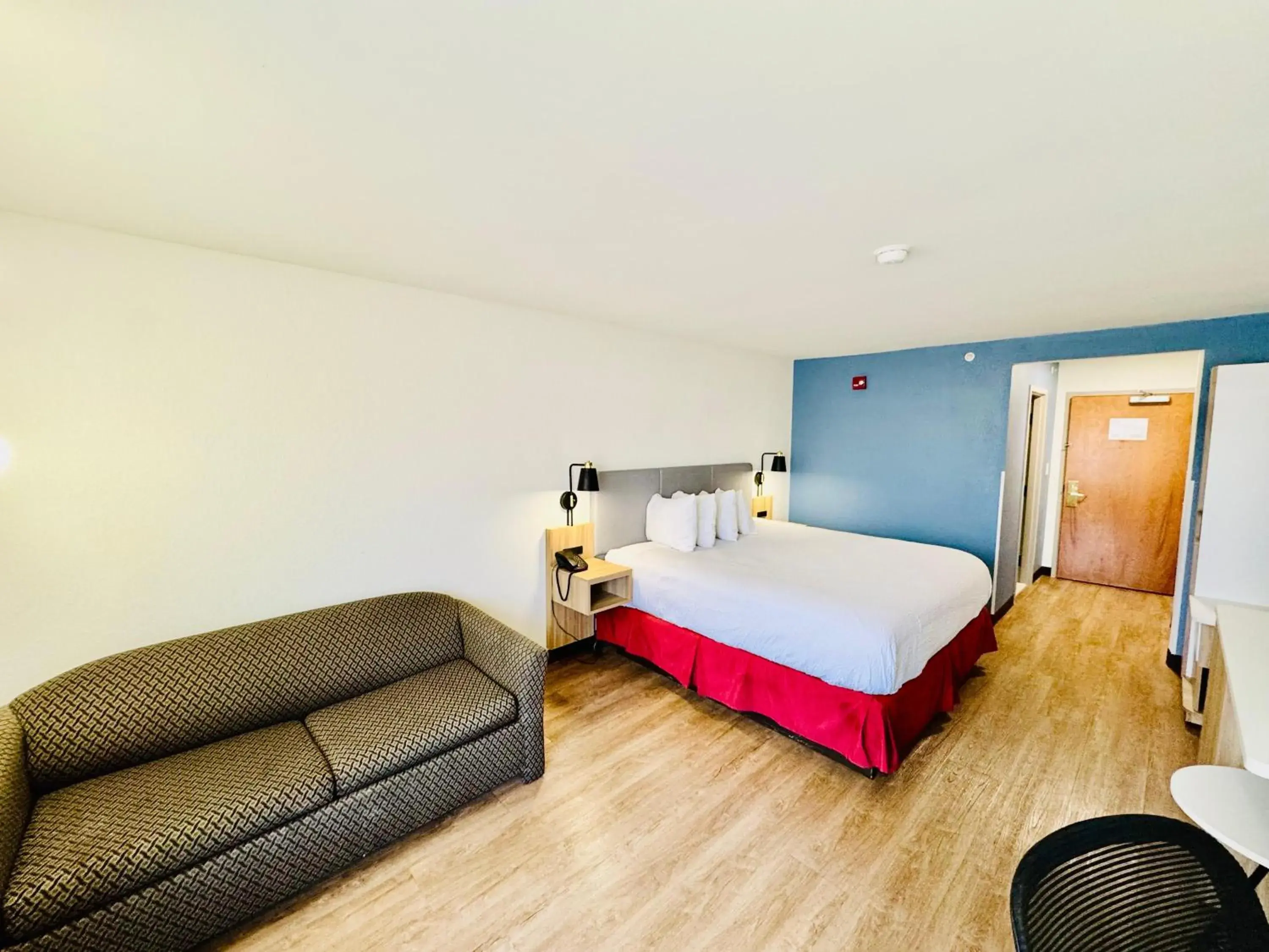 Bed in Days Inn by Wyndham Manassas Bed in Days Inn by Wyndham Manassas