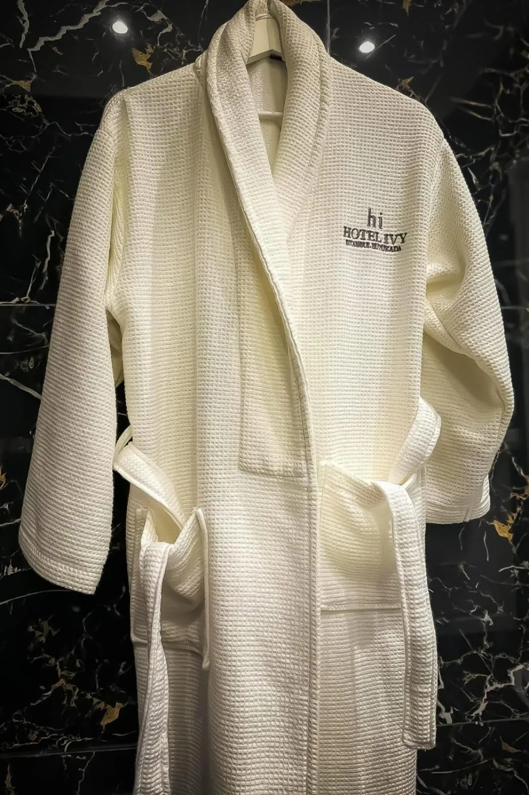 hi HOTEL IVY BÜYÜKADA