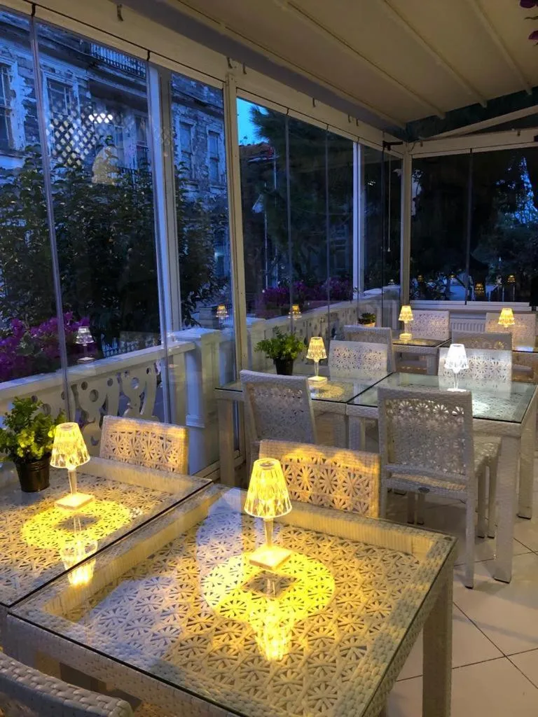 hi HOTEL IVY BÜYÜKADA