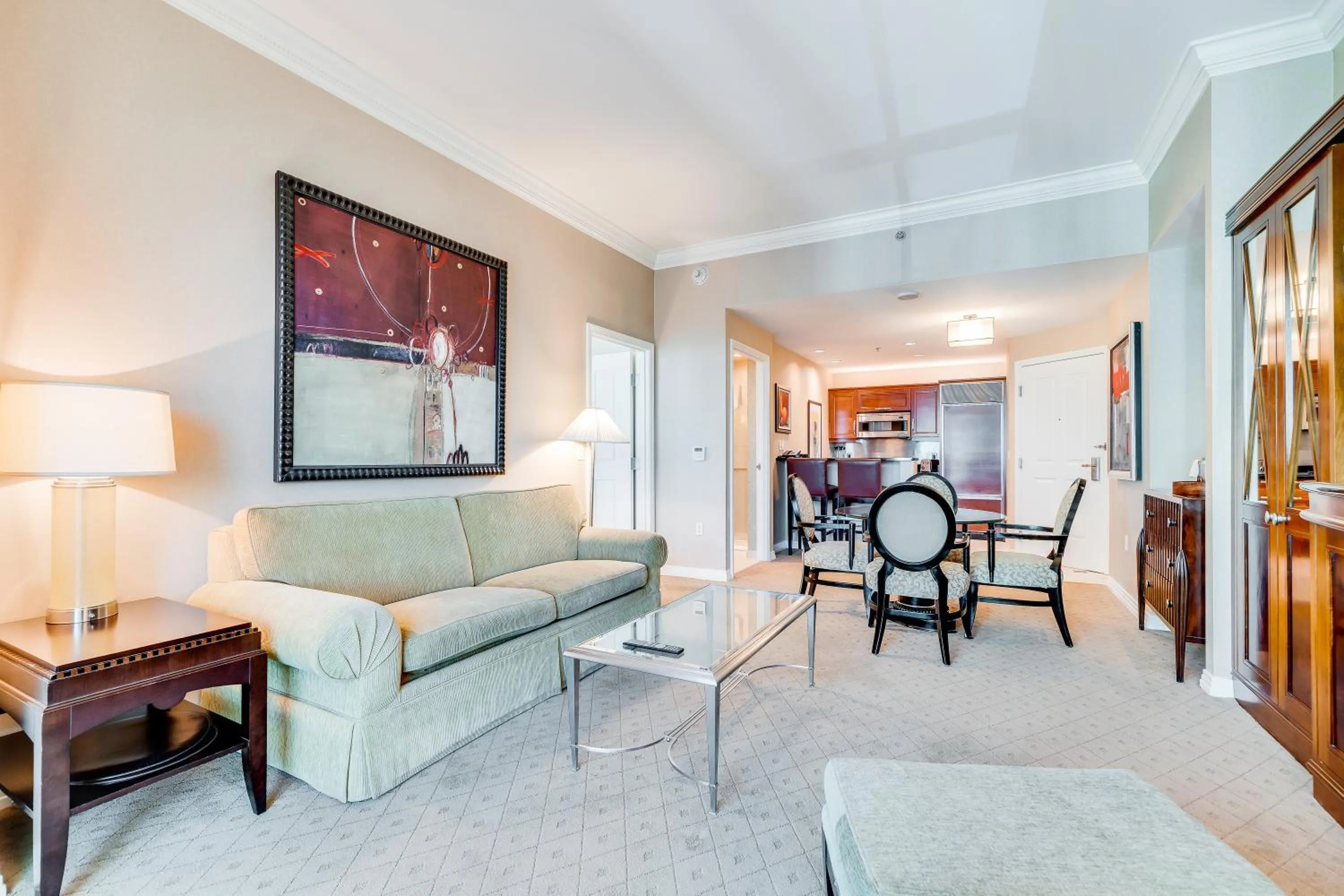 Jet Luxury at The Signature Condo Hotel