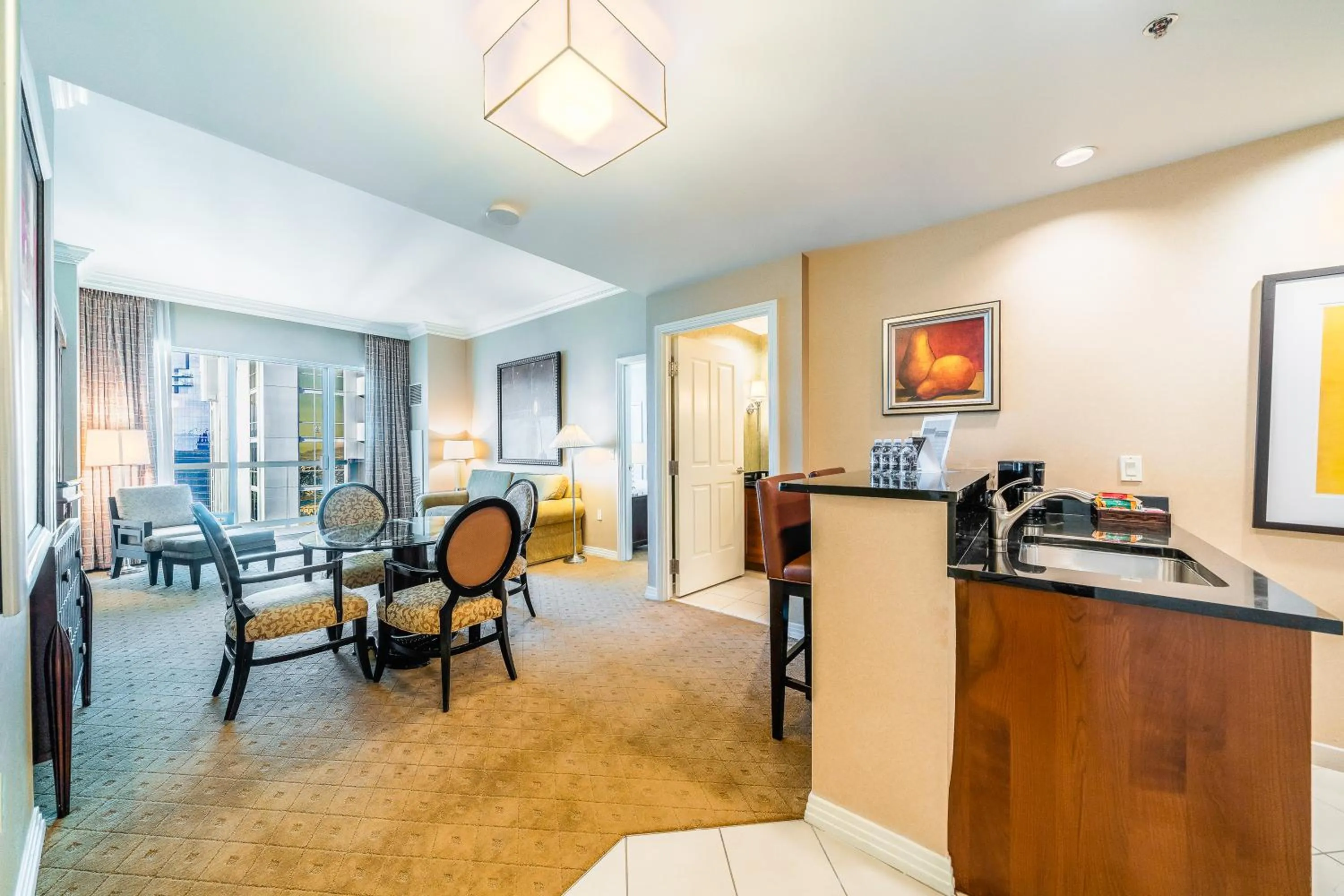 Jet Luxury at The Signature Condo Hotel