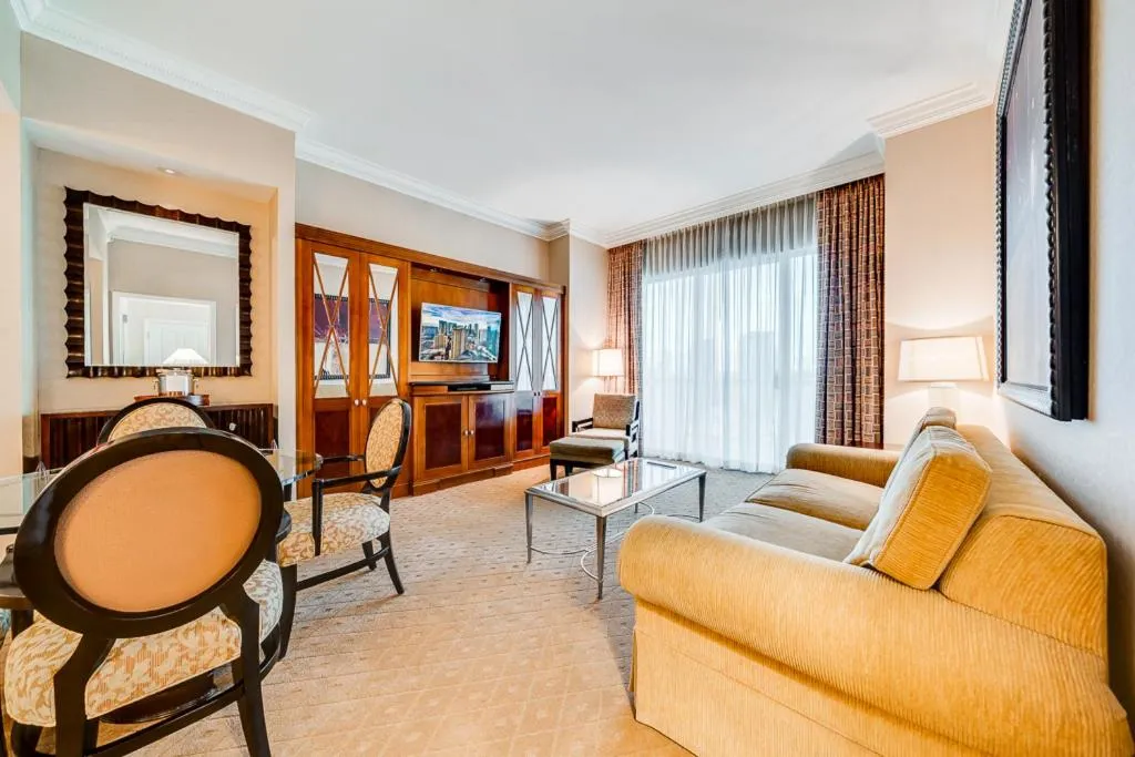 Jet Luxury at The Signature Condo Hotel