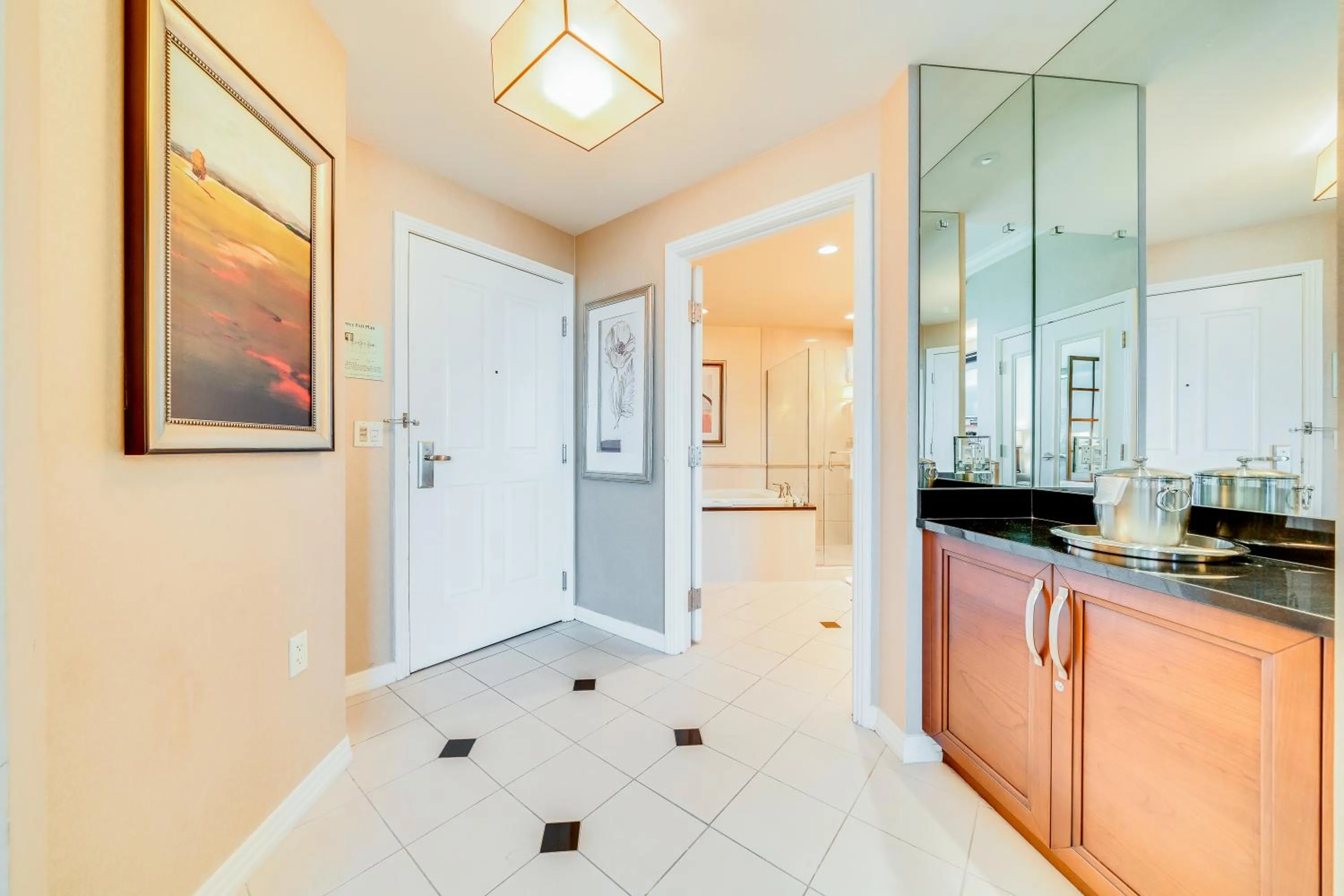 Jet Luxury at The Signature Condo Hotel