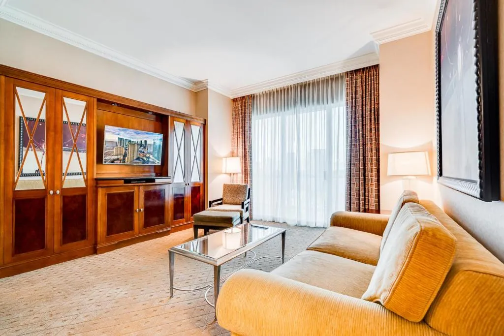 Jet Luxury at The Signature Condo Hotel