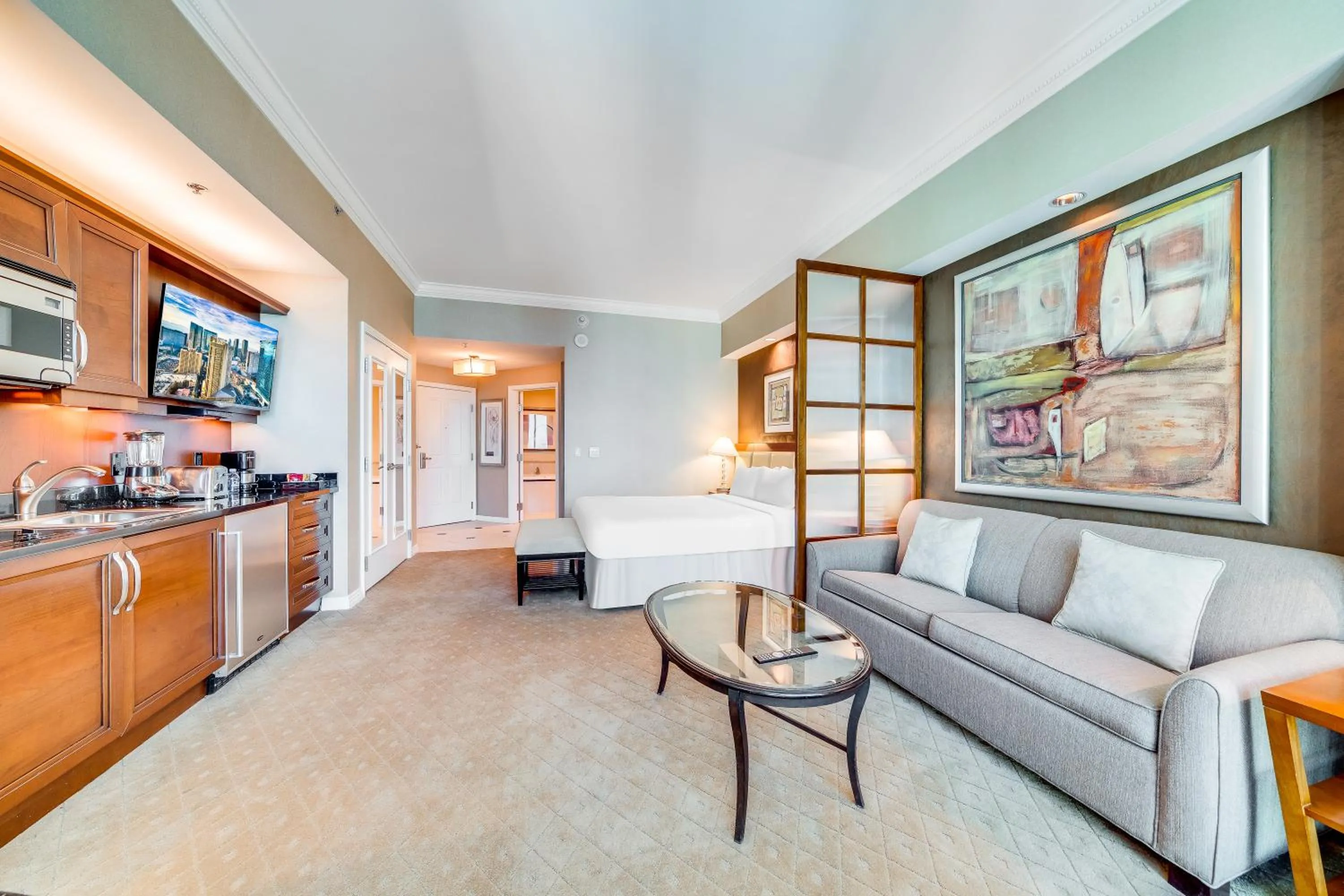 Jet Luxury at The Signature Condo Hotel