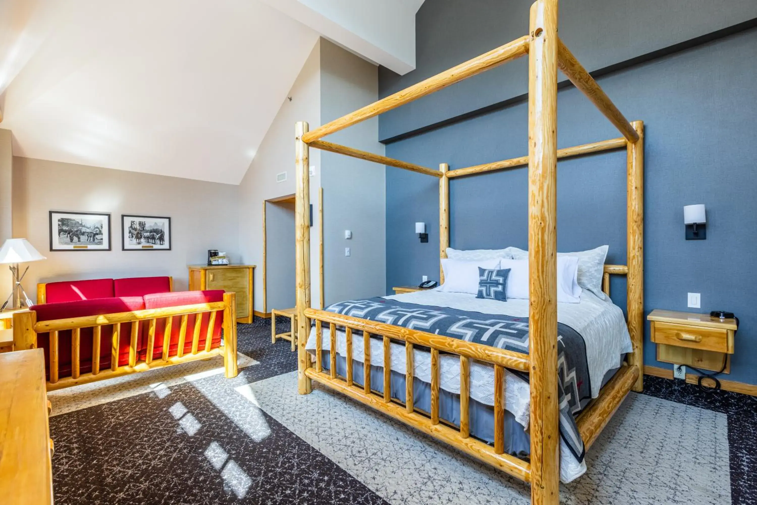 Bed in Brewster Mountain Lodge Bed in Brewster Mountain Lodge