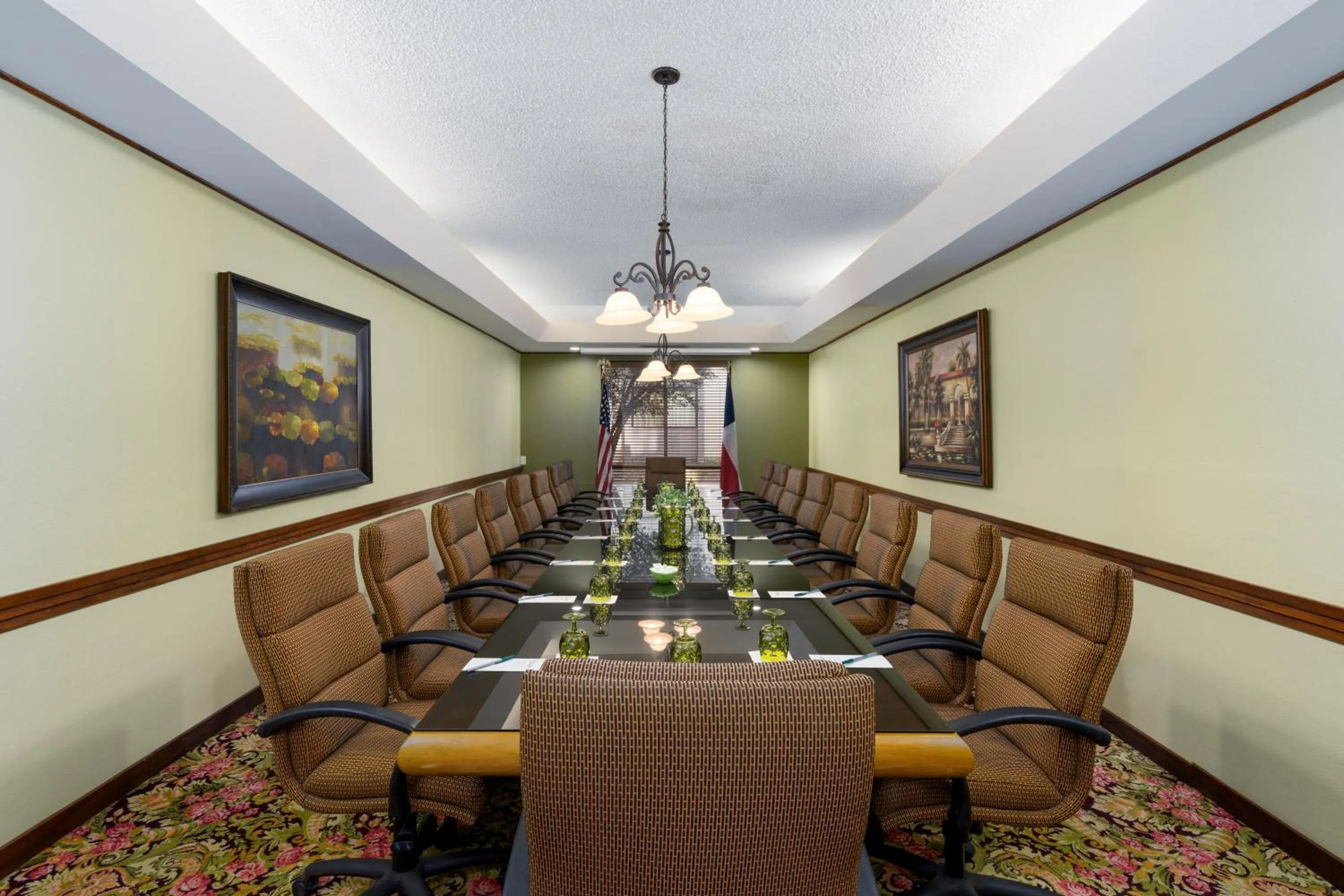 Meeting/conference room in MCM Elegante Suites Abilene