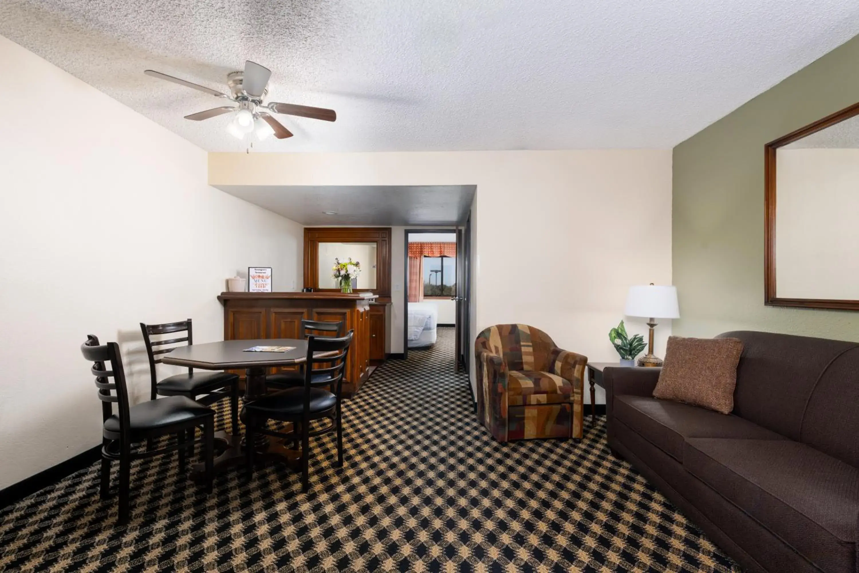 Photo of the whole room in MCM Elegante Suites Abilene Photo of the whole room in MCM Elegante Suites Abilene