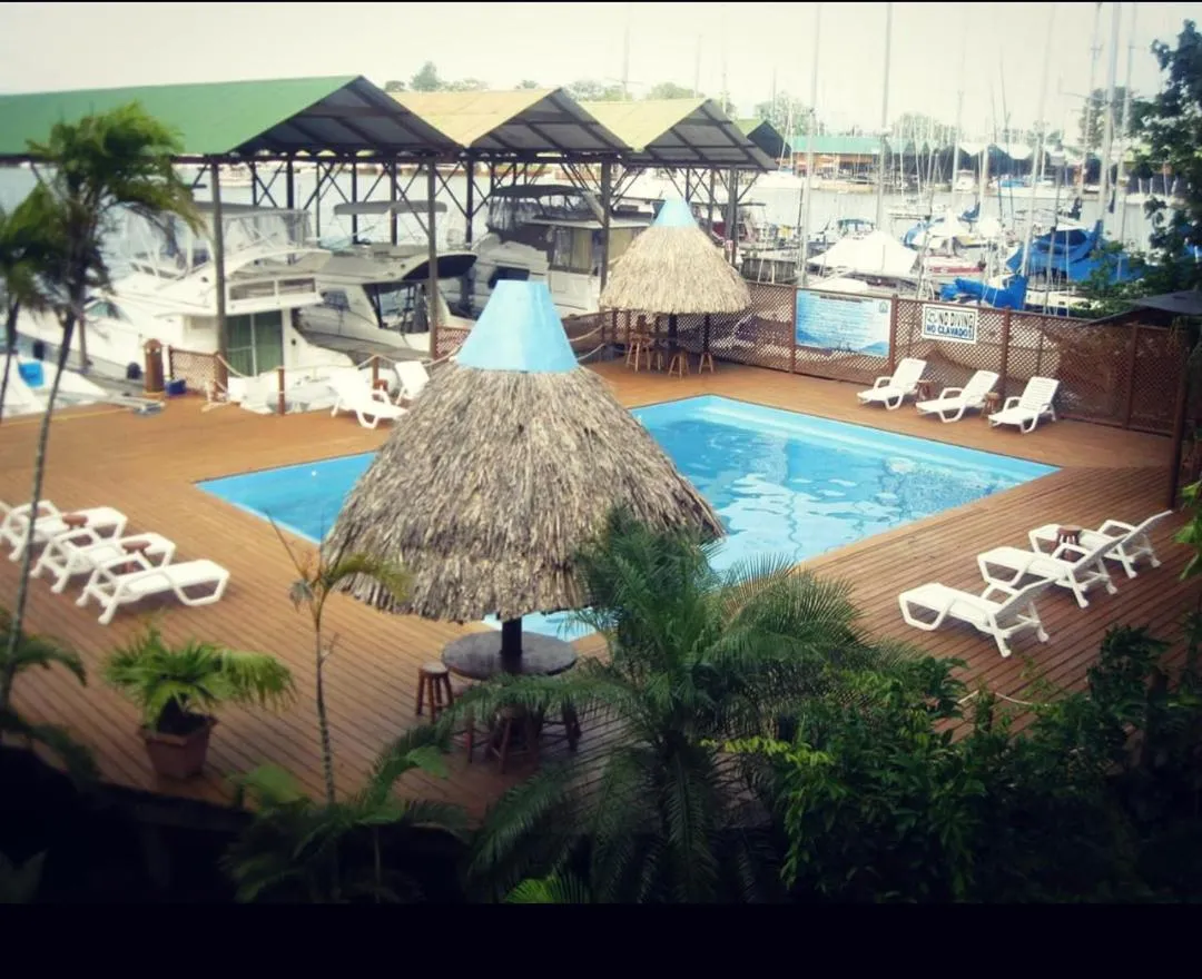 Mar Marine Yacht Club