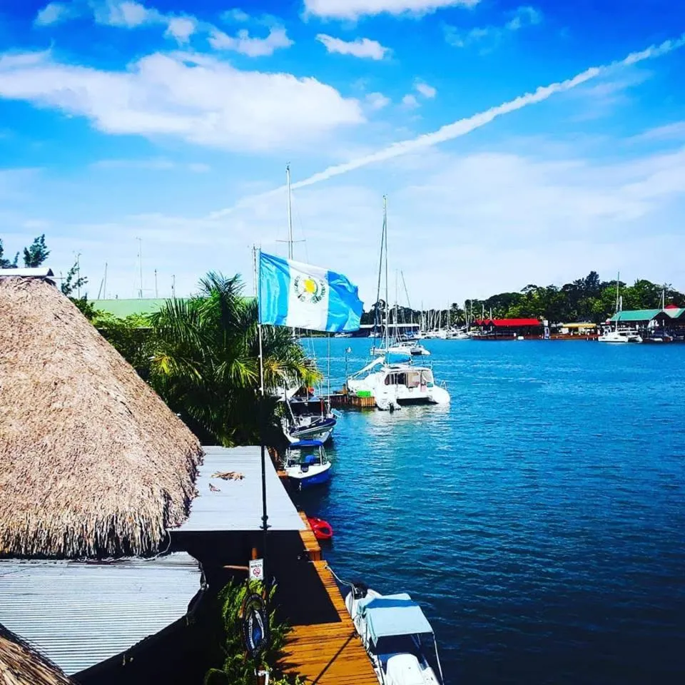 Mar Marine Yacht Club