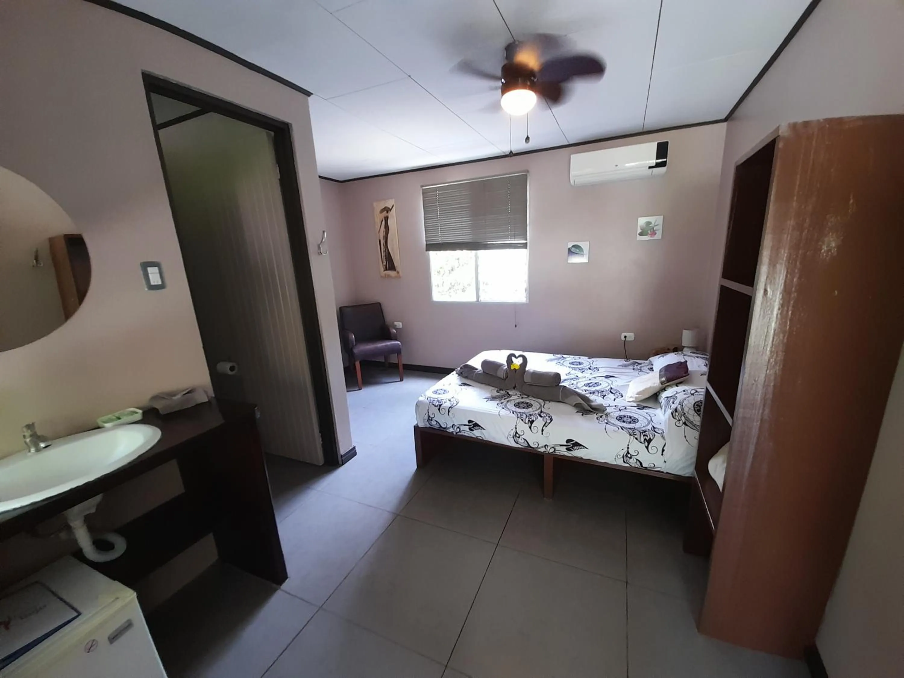 Bedroom, Bed in Hotel El Colibri Rojo