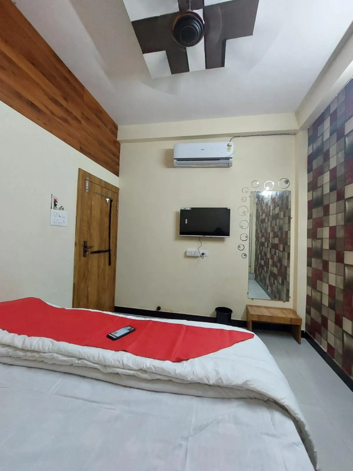 Bed in Parvati home stay