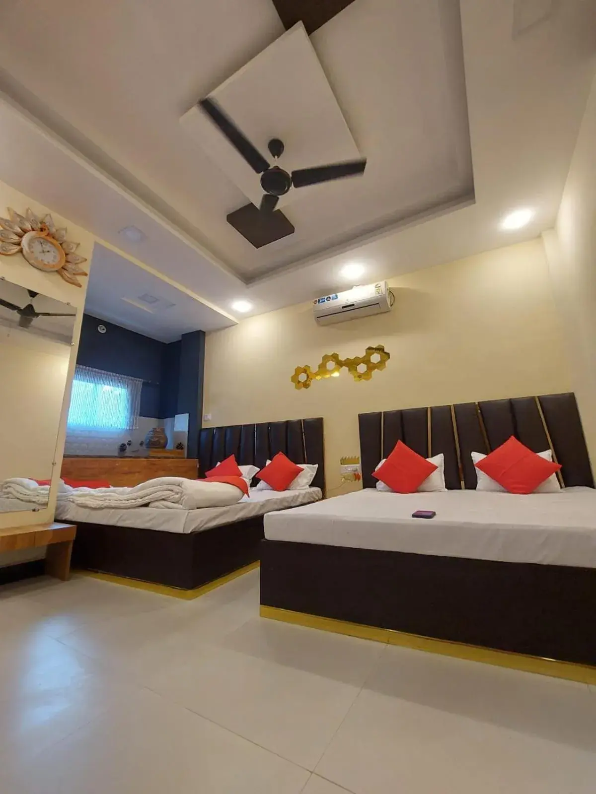 Quadruple Room in Parvati home stay Quadruple Room in Parvati home stay