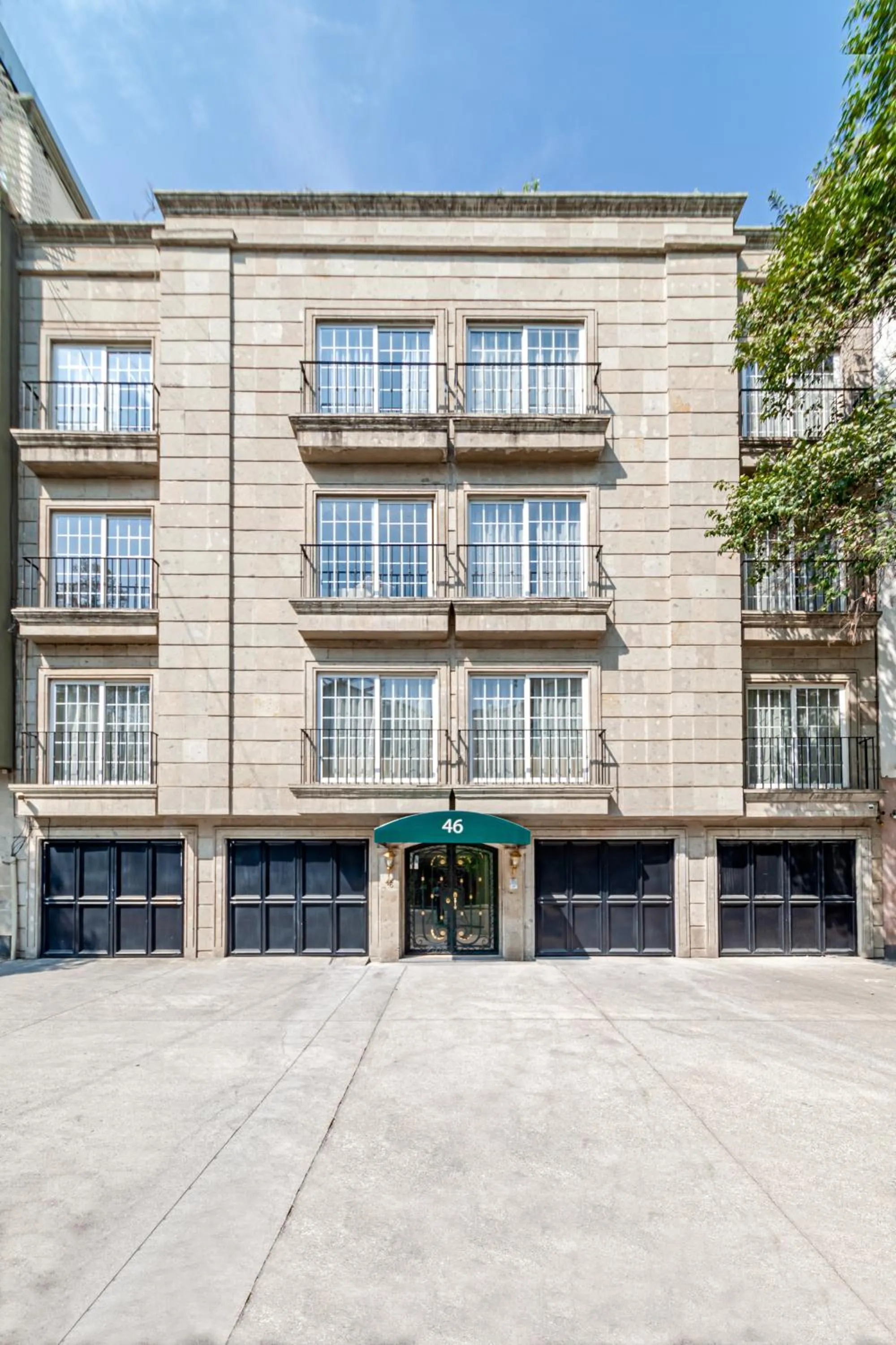 Property building in Suites Newton