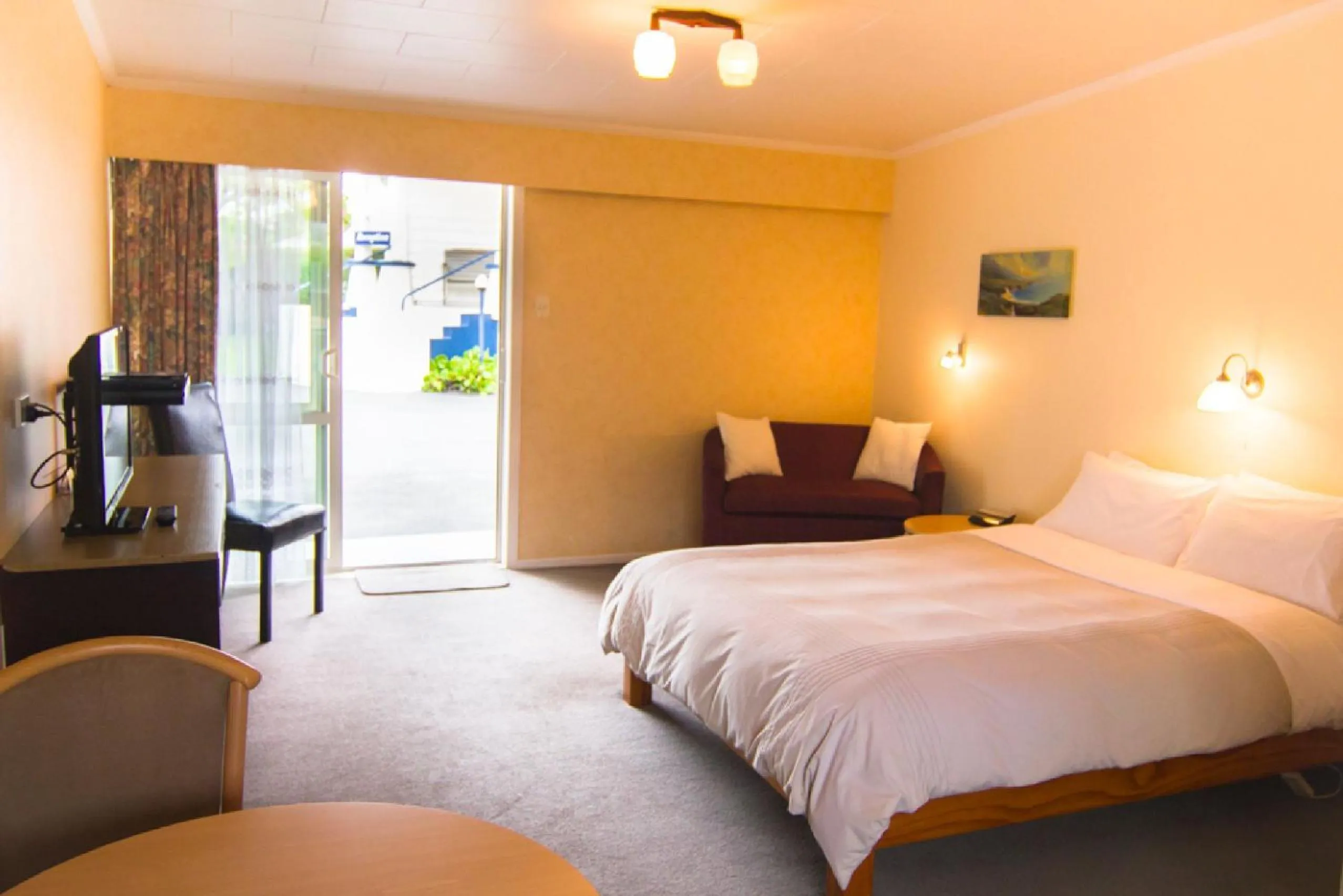 Photo of the whole room in Broadway Lodge Motel