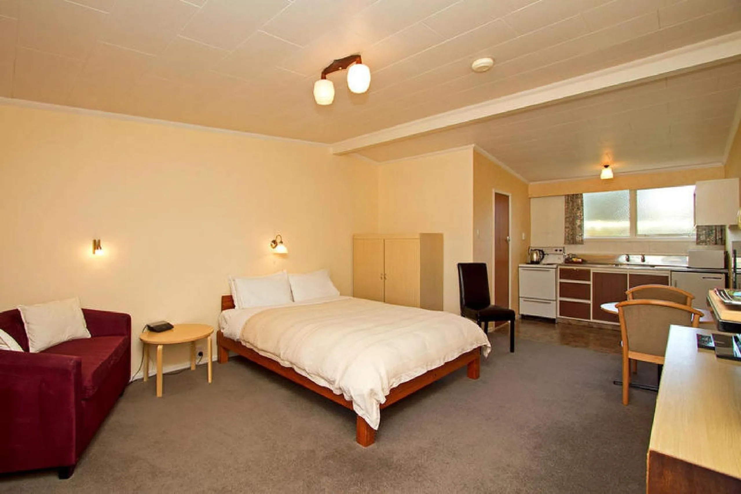 Photo of the whole room in Broadway Lodge Motel