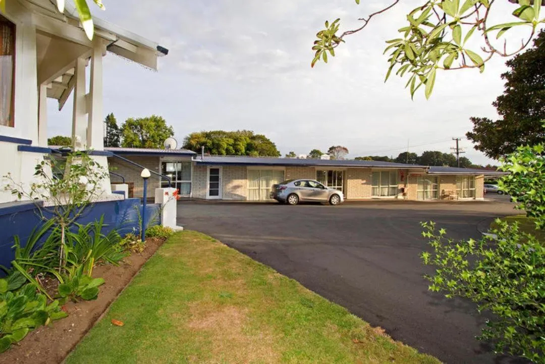 Garden in Broadway Lodge Motel