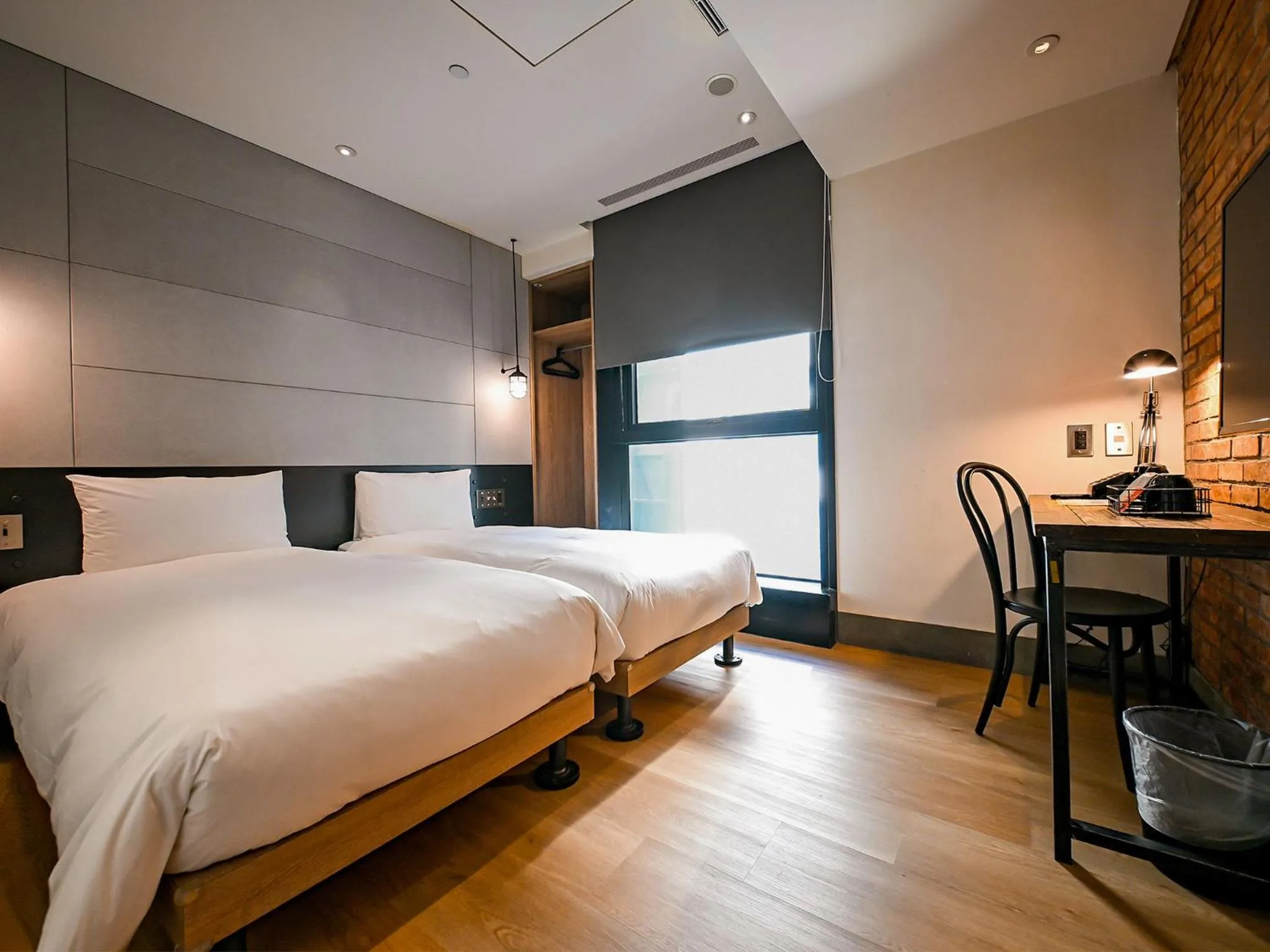 Photo of the whole room, Bed in CHECK inn Taipei Songjiang