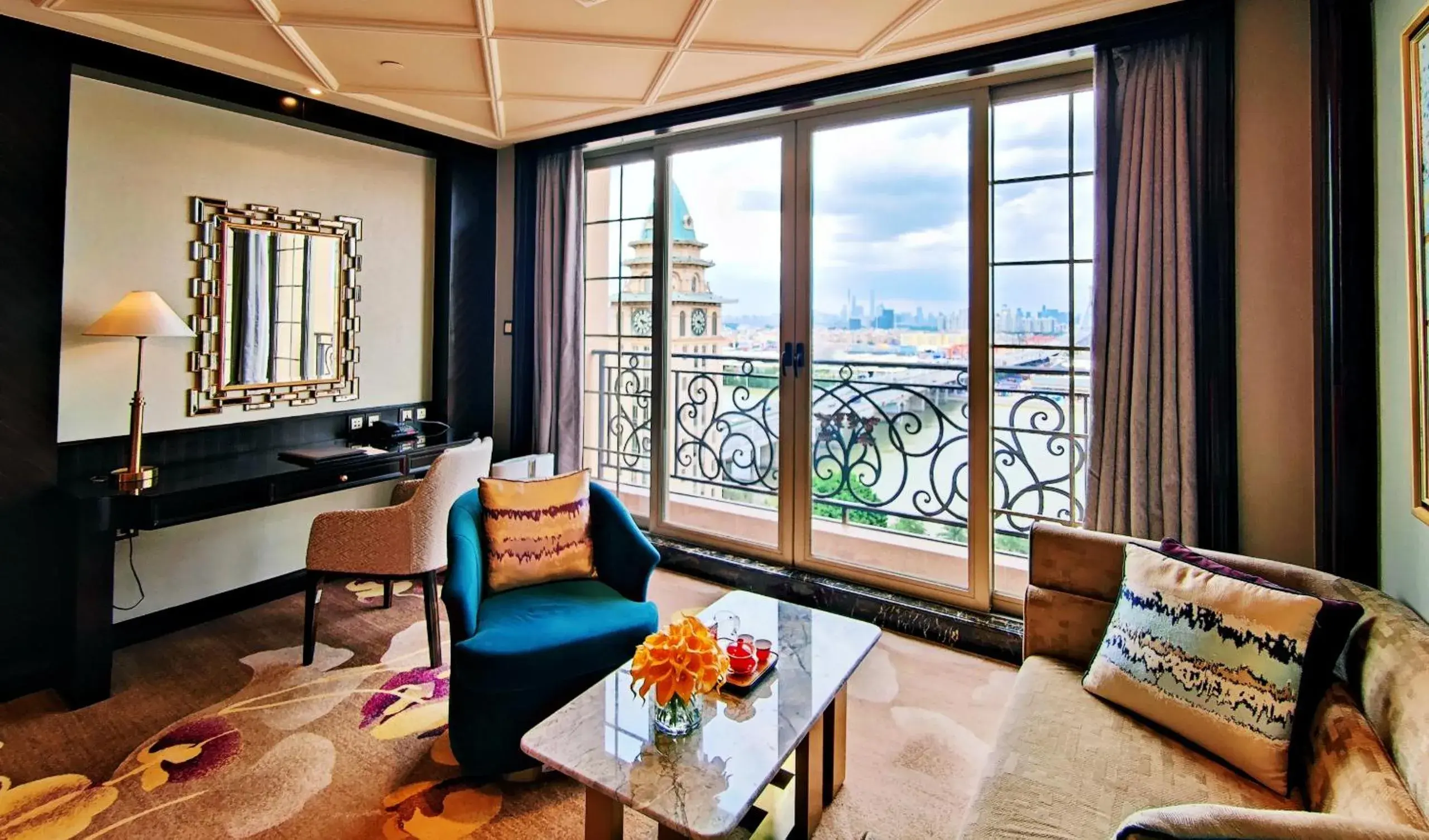 View (from property/room) in Chateau Star River Guangzhou-Free Shuttle Between Hotel And Exhibition Center & Welcome Drink During Canton Fair View (from property/room) in Chateau Star River Guangzhou-Free Shuttle Between Hotel And Exhibition Center & Welcome Drink During Canton Fair