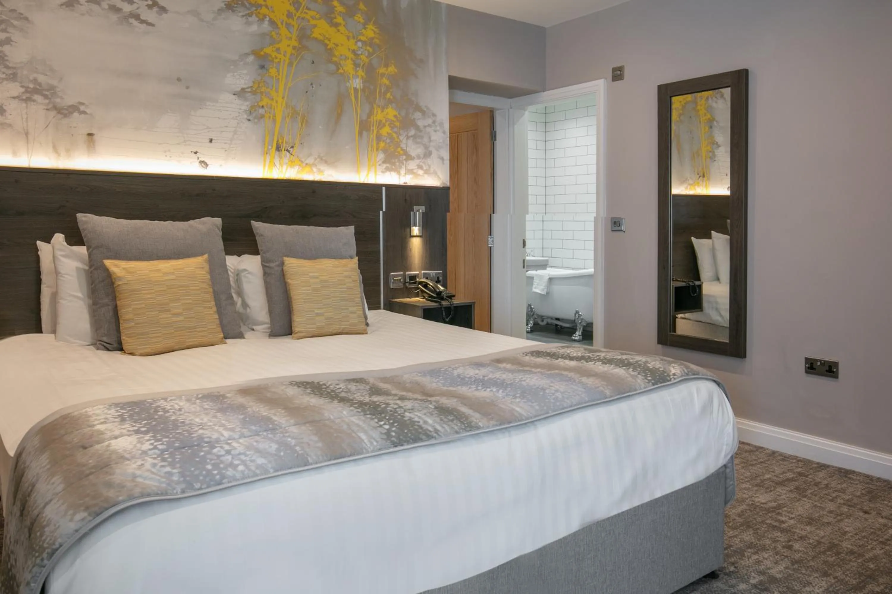 Bed in Barton Manor Hotel & Spa; BW Signature Collection