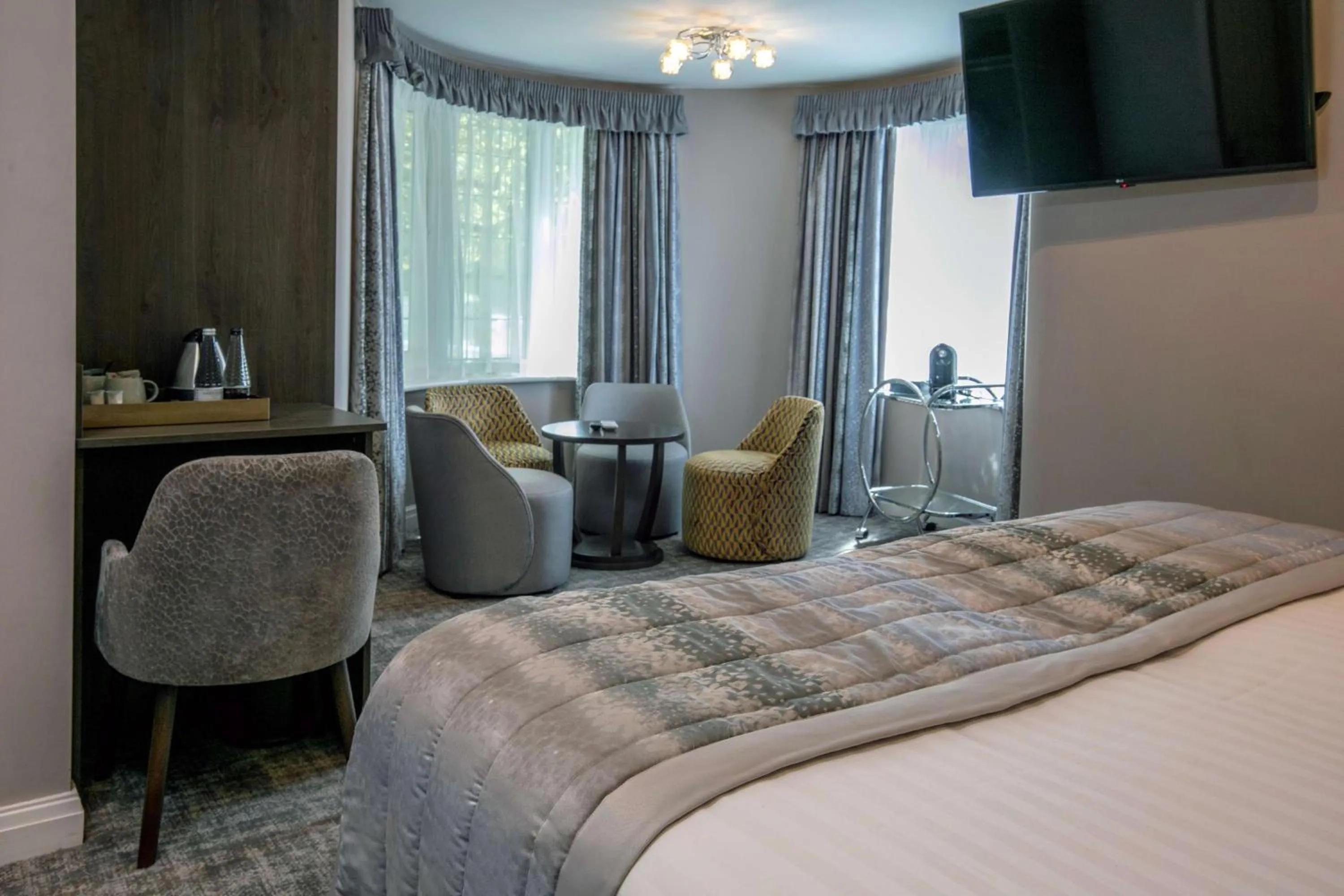 Bedroom, Bed in Barton Manor Hotel & Spa; BW Signature Collection