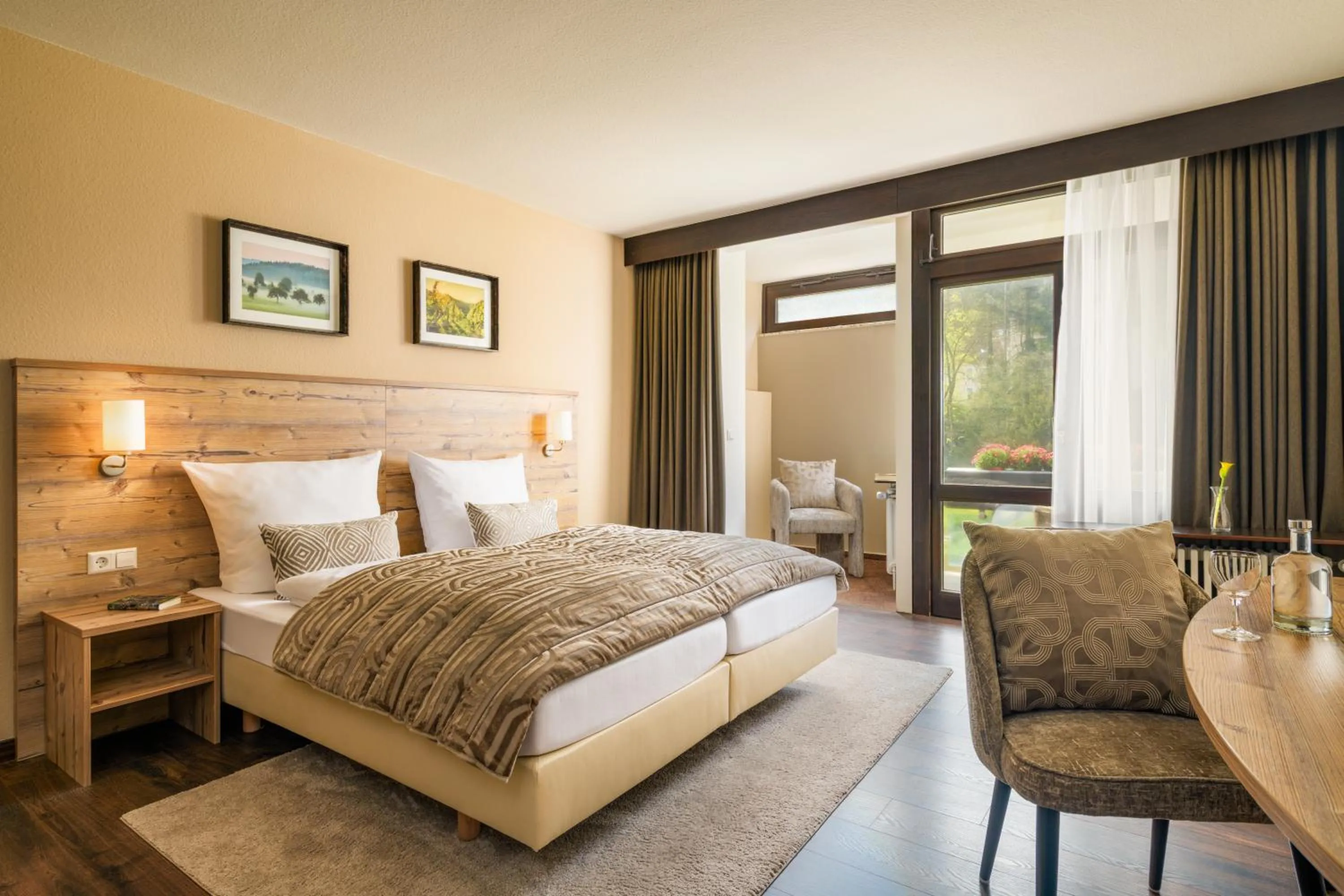 Photo of the whole room, Bed in Hotel Luisenpark