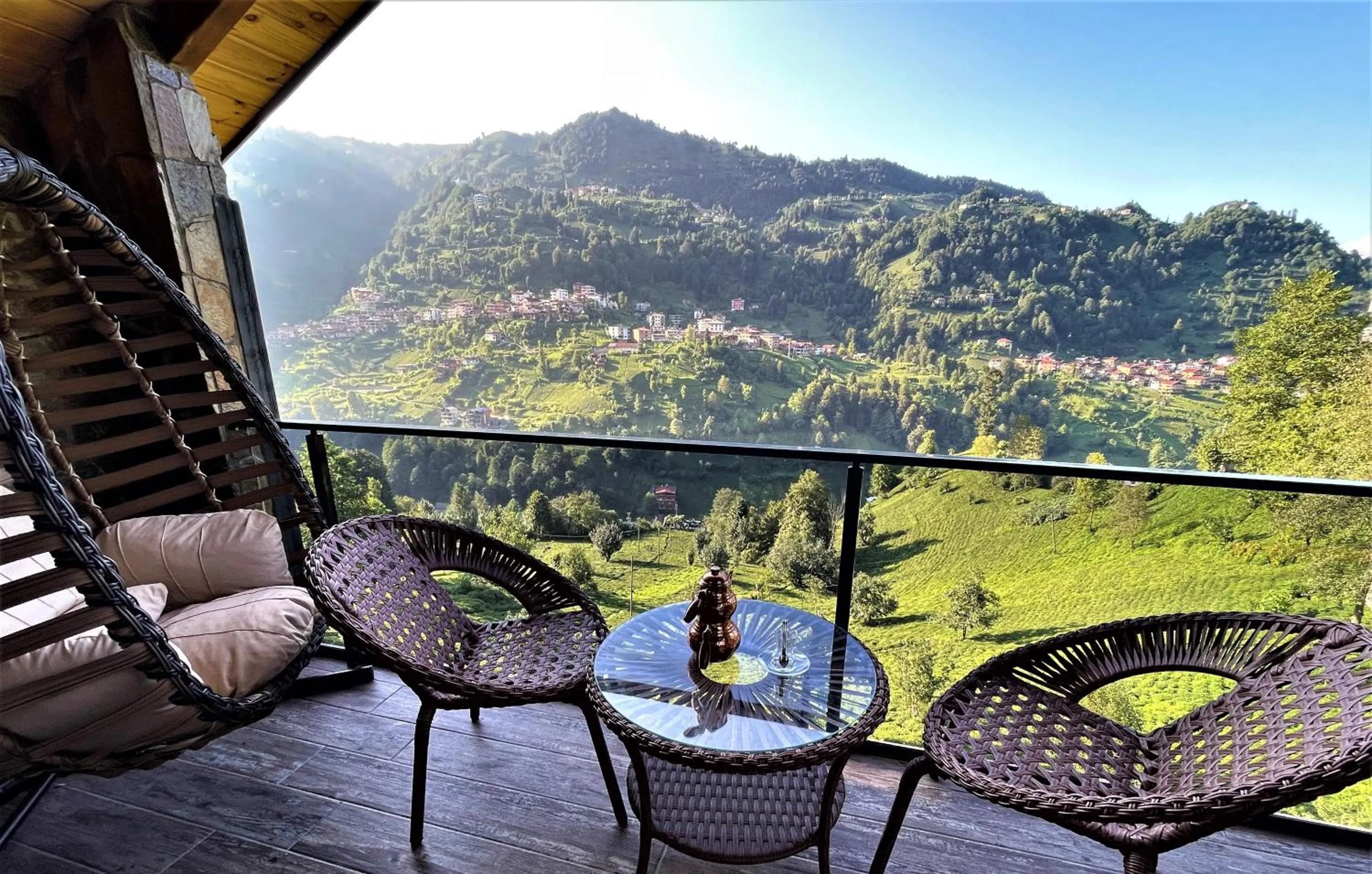 Day in Mezrasuit Bungalov