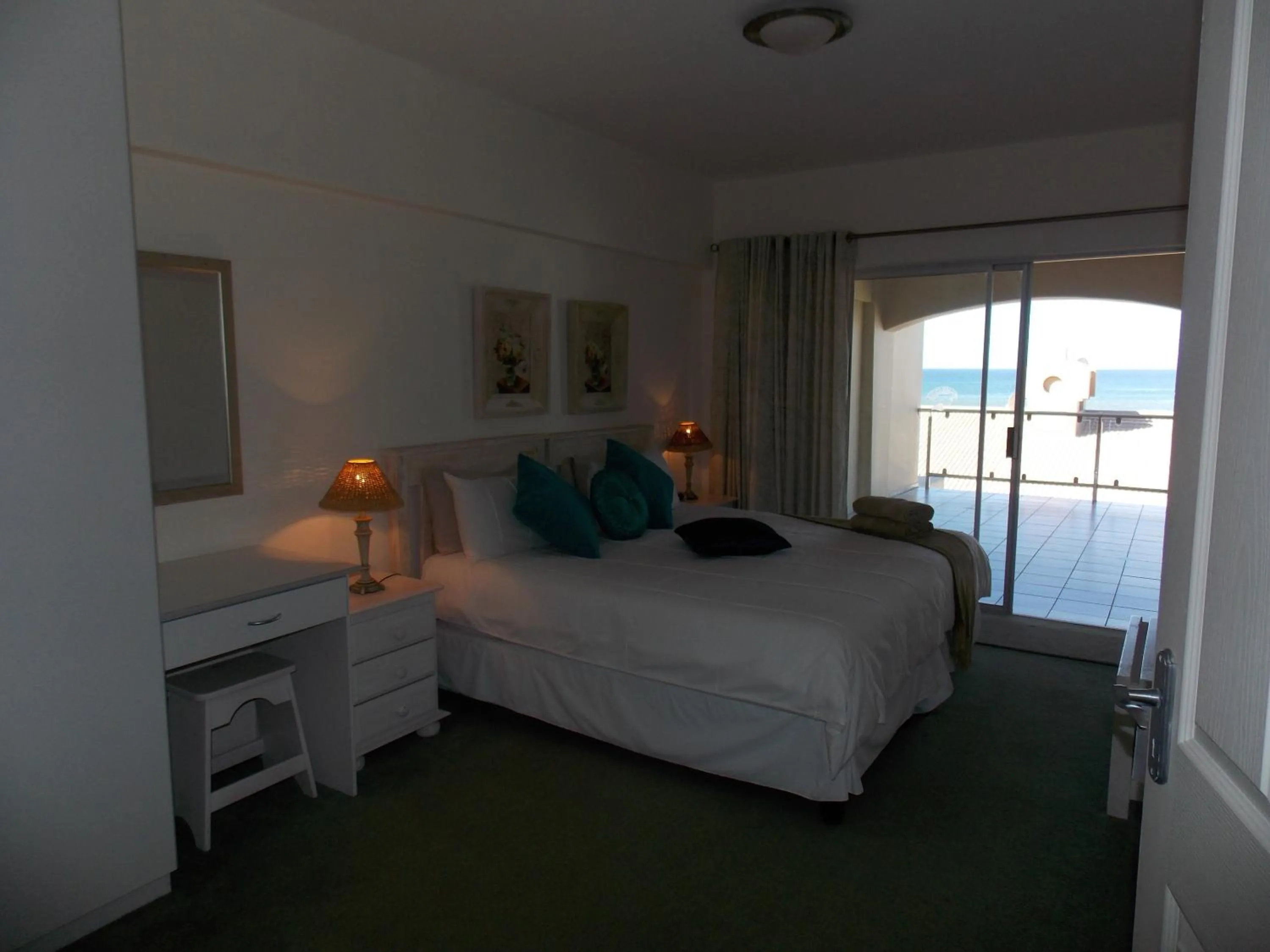 Day, Bed in Seashells Holiday Apartments and Conference Centre