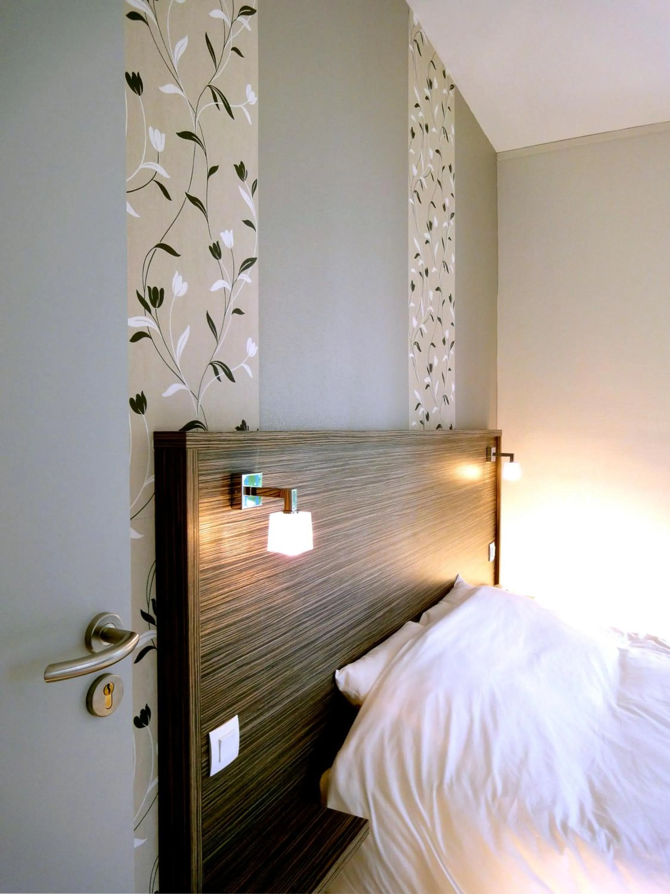 Bed in Hotel les Pecheurs