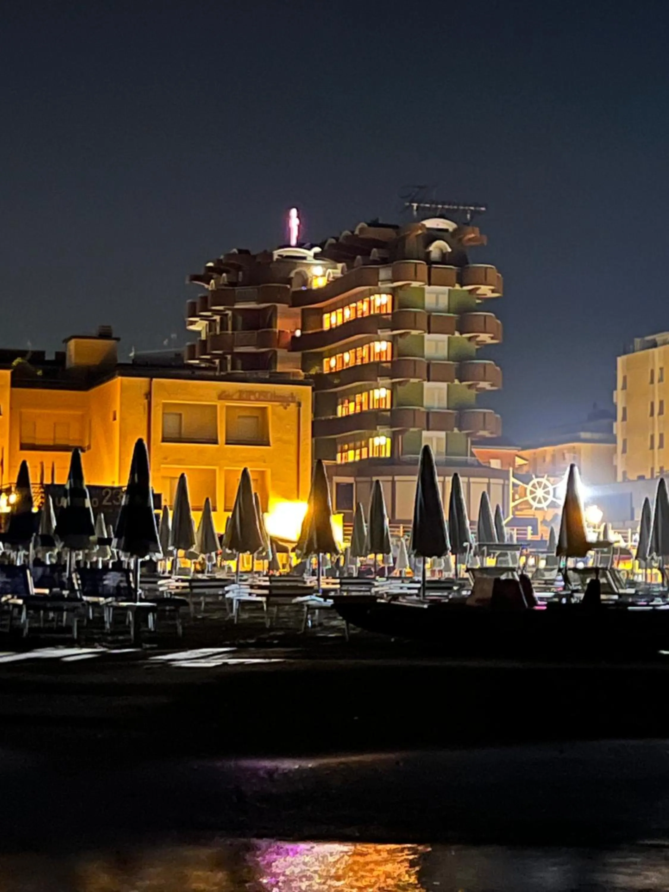 Property building in Hotel Flamingo