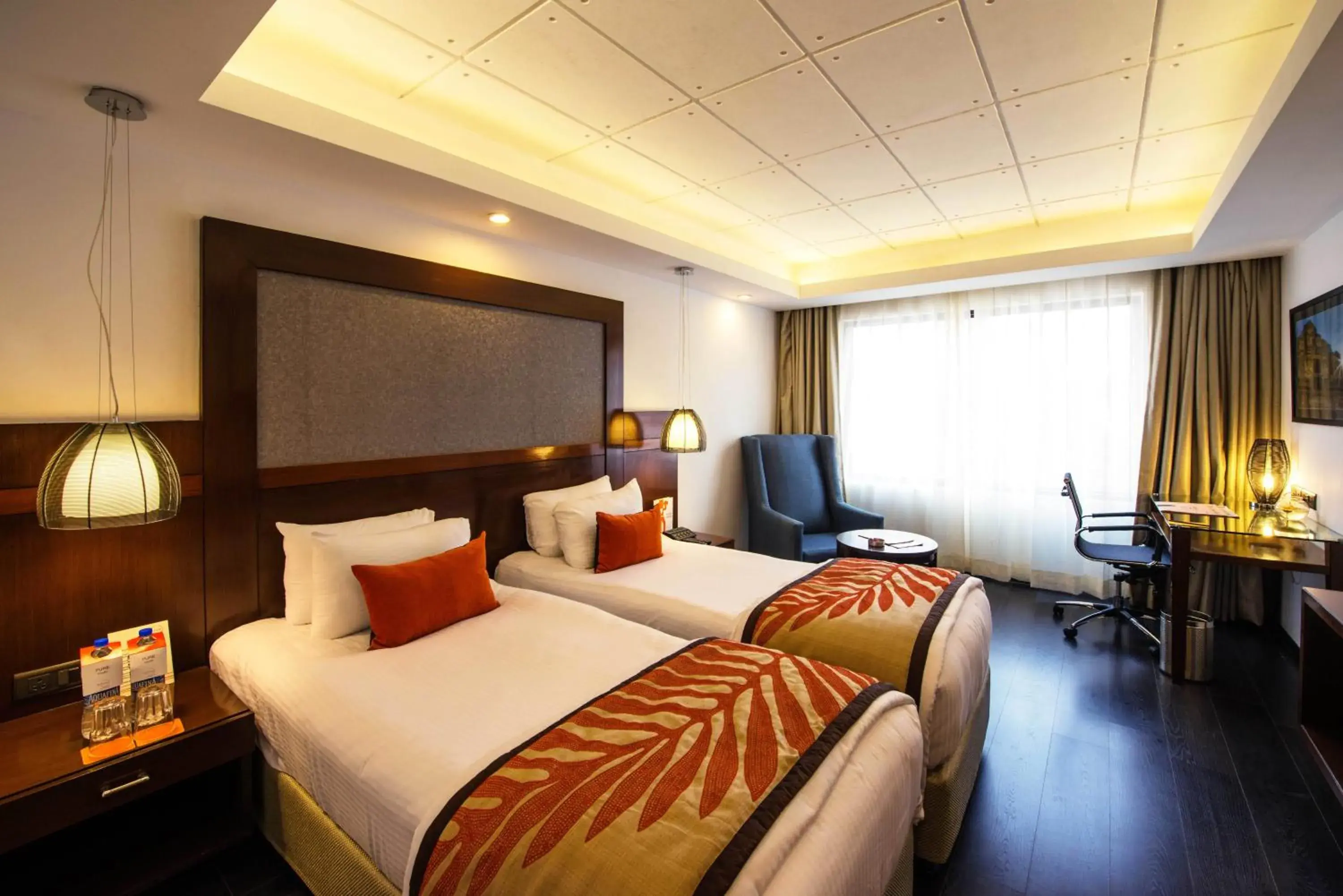 Deluxe Double or Twin Room in The Cunningham Hotel Bangalore Deluxe Double or Twin Room in The Cunningham Hotel Bangalore