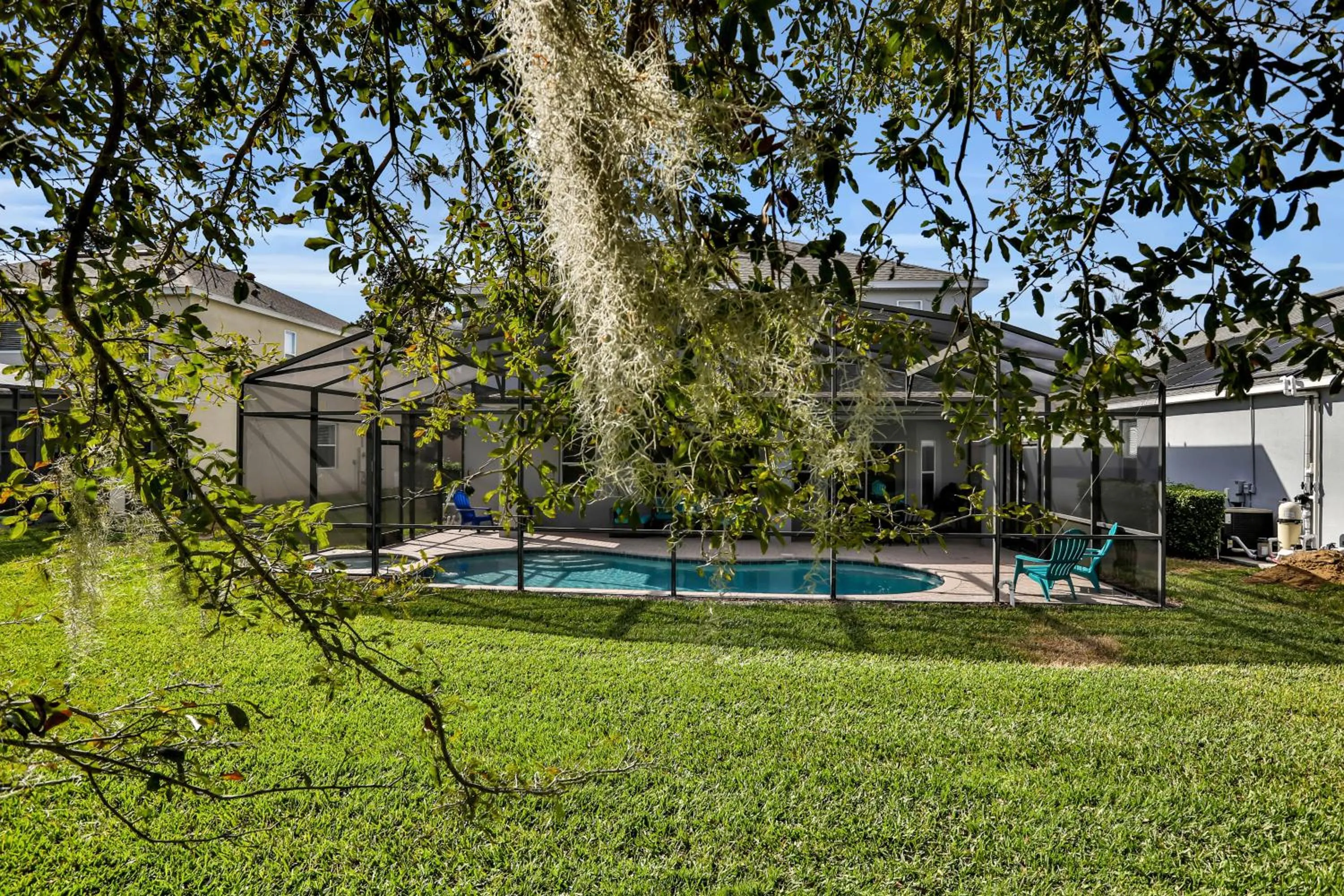 Themed Luxury 6BR Getaway with Resort Amenities