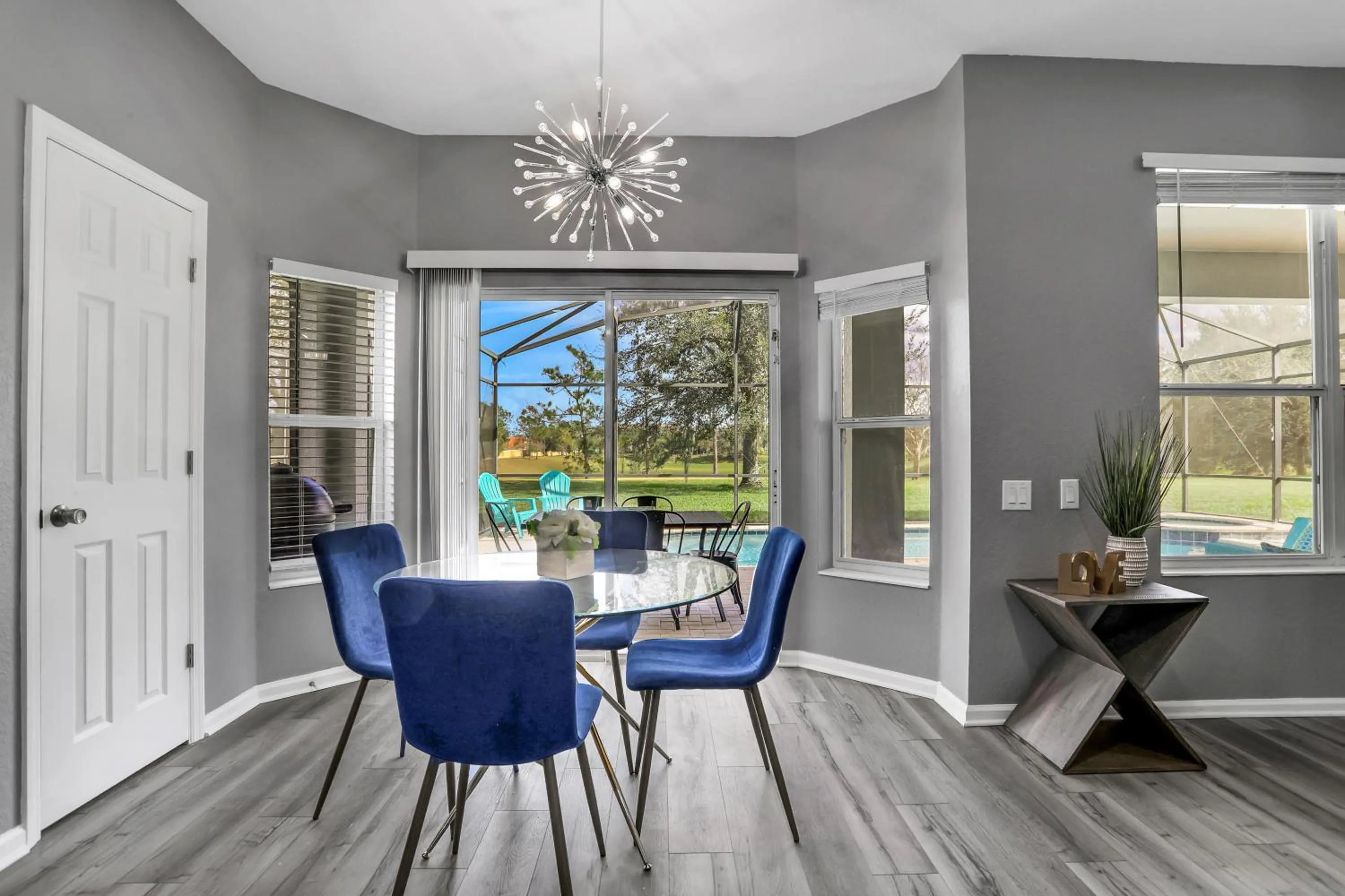 Themed Luxury 6BR Getaway with Resort Amenities