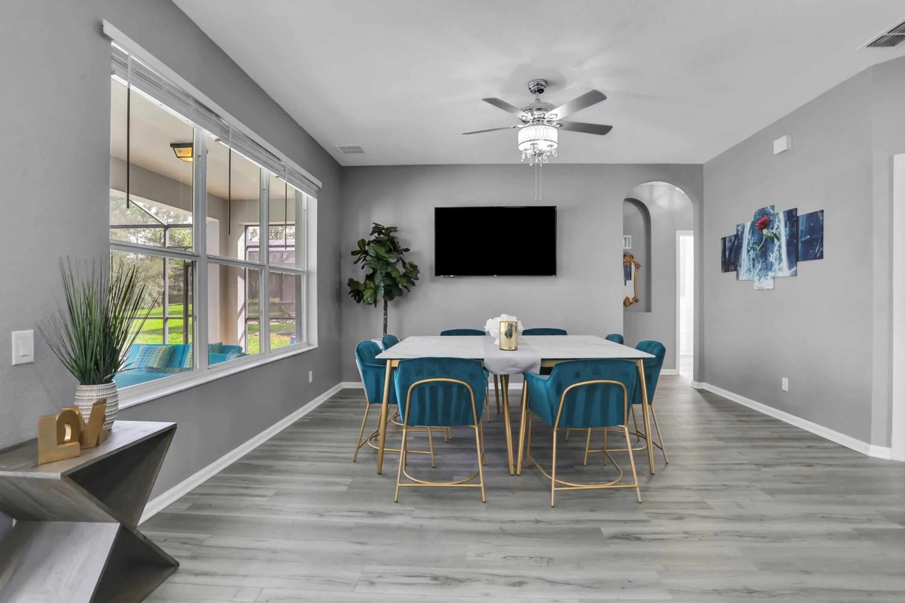 Themed Luxury 6BR Getaway with Resort Amenities