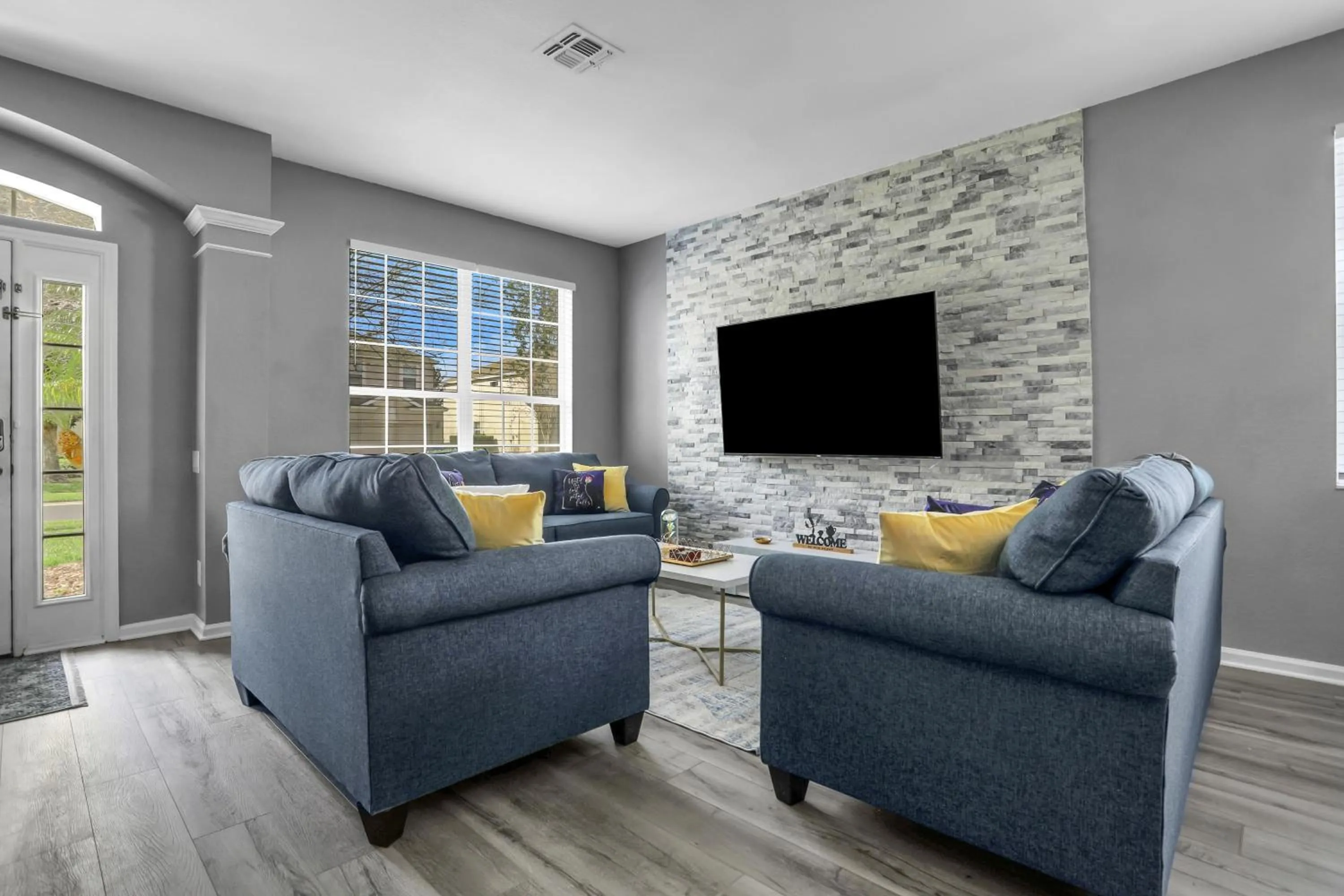 Themed Luxury 6BR Getaway with Resort Amenities